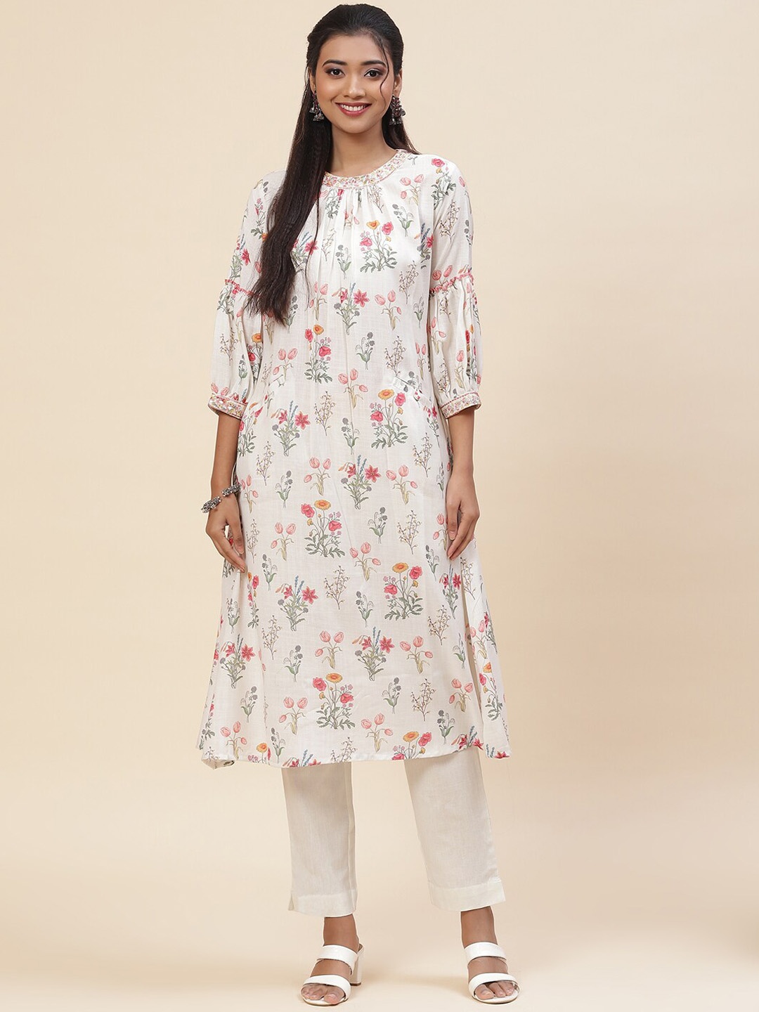 

Meena Bazaar Floral Printed Thread Work Pure Cotton Kurta With Trousers, Cream