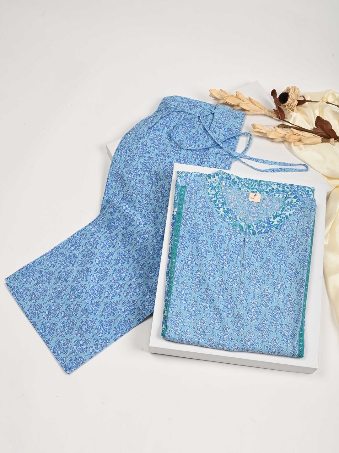 

Meena Bazaar Floral Printed Kurta with Trousers, Blue