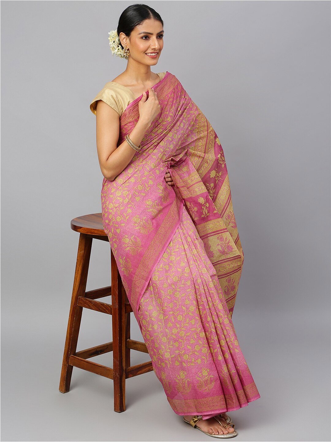 

RATAN Floral Printed Pure Cotton Saree, Magenta