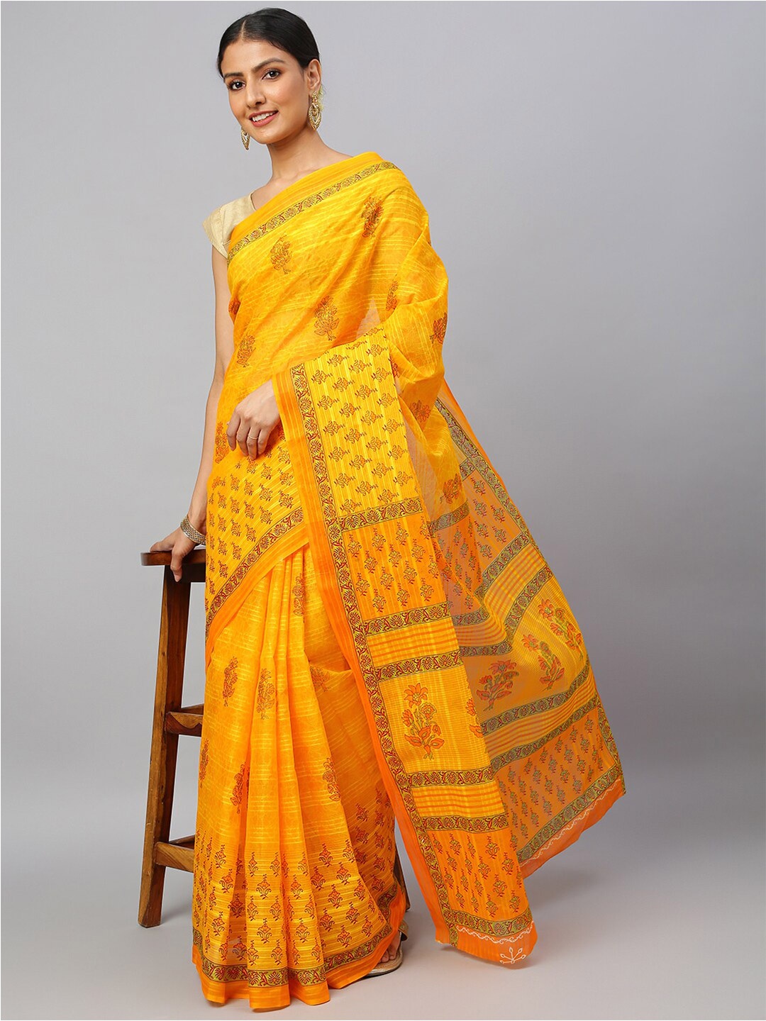

RATAN Floral Pure Cotton Saree, Yellow