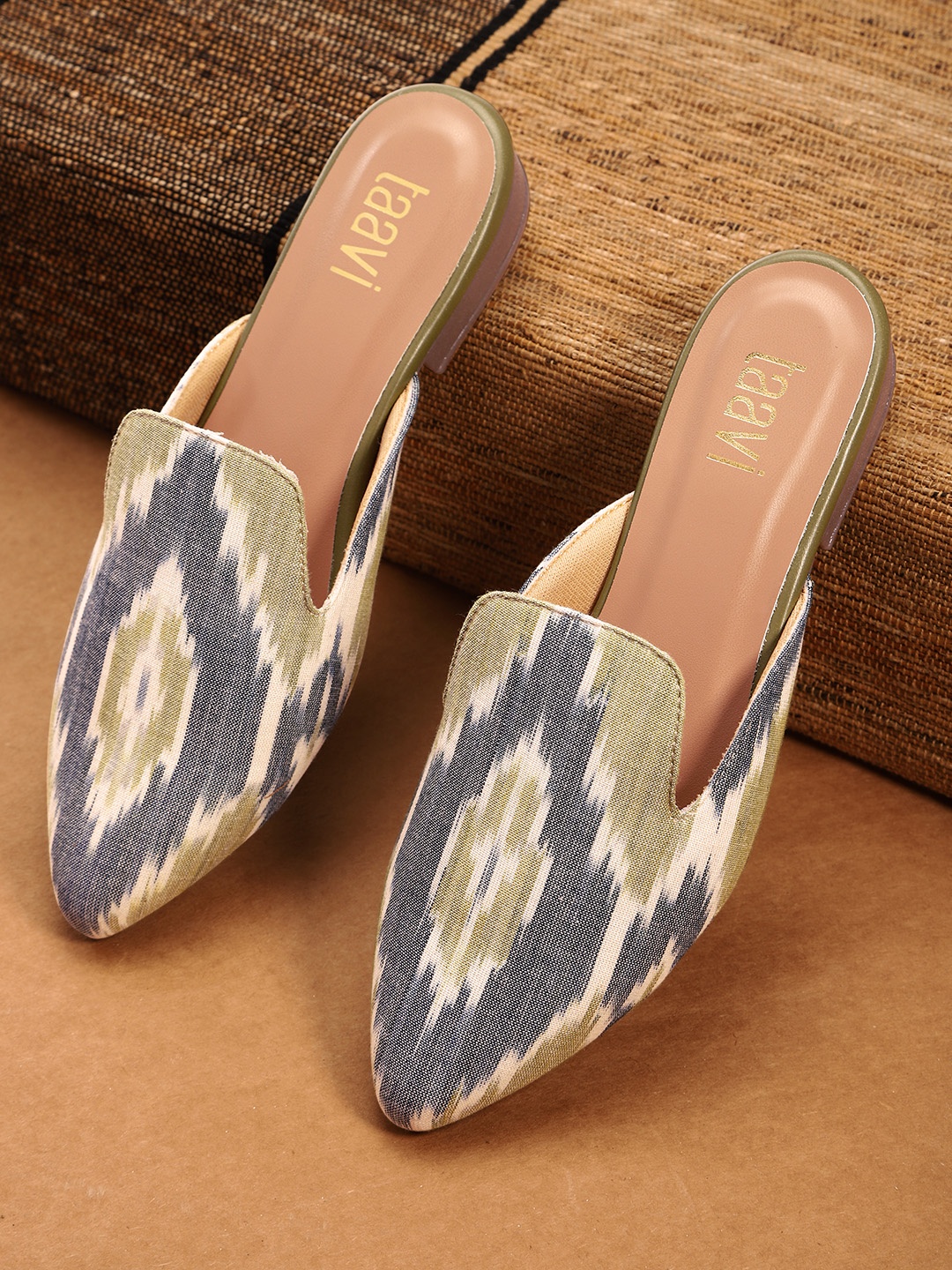

Taavi Women Printed Ethnic Mules, White