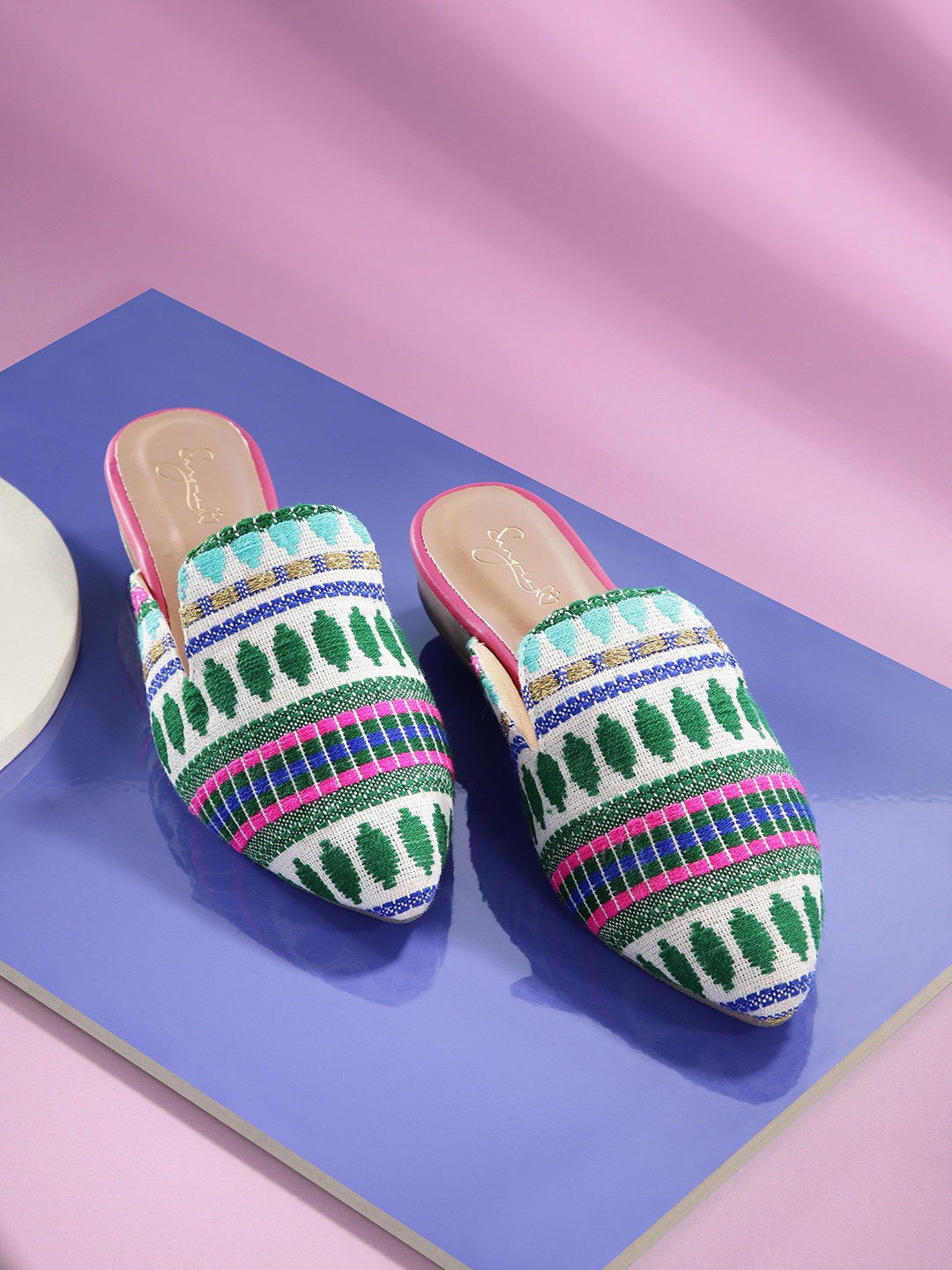 

Sangria Women Woven Design Ethnic Mules, Off white
