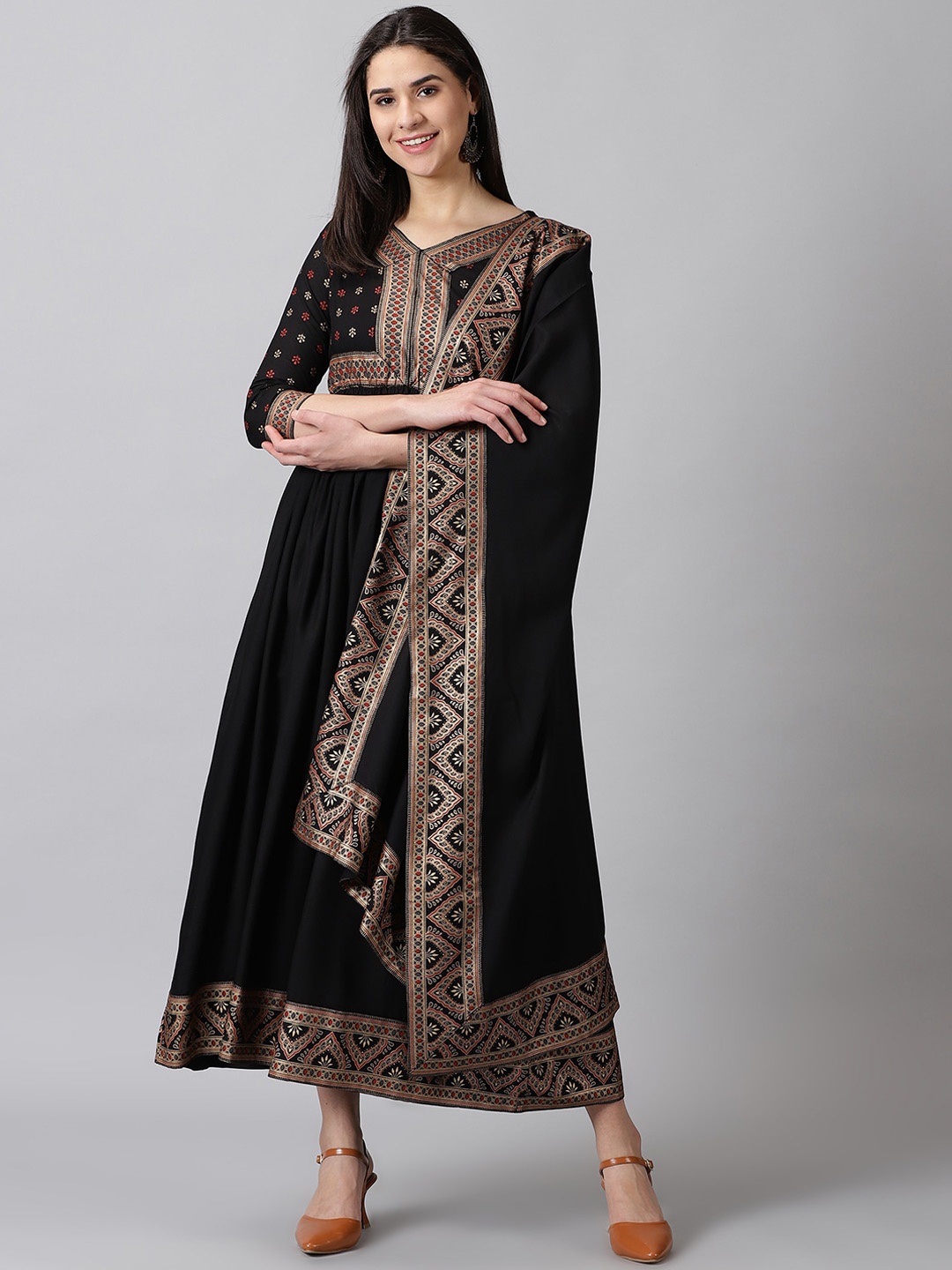 

PURSHOTTAM WALA Women Geometric Printed Anarkali Kurta with Dupatta, Black