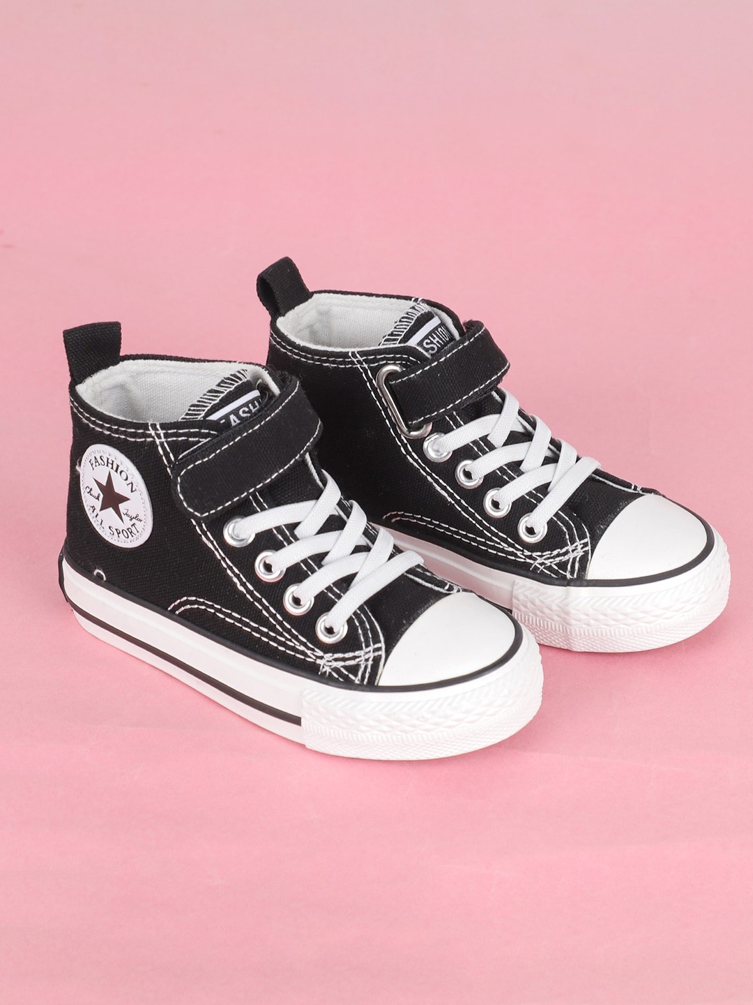 

FEETWELL SHOES Kids Colourblocked Mid-Top Sneakers, Black