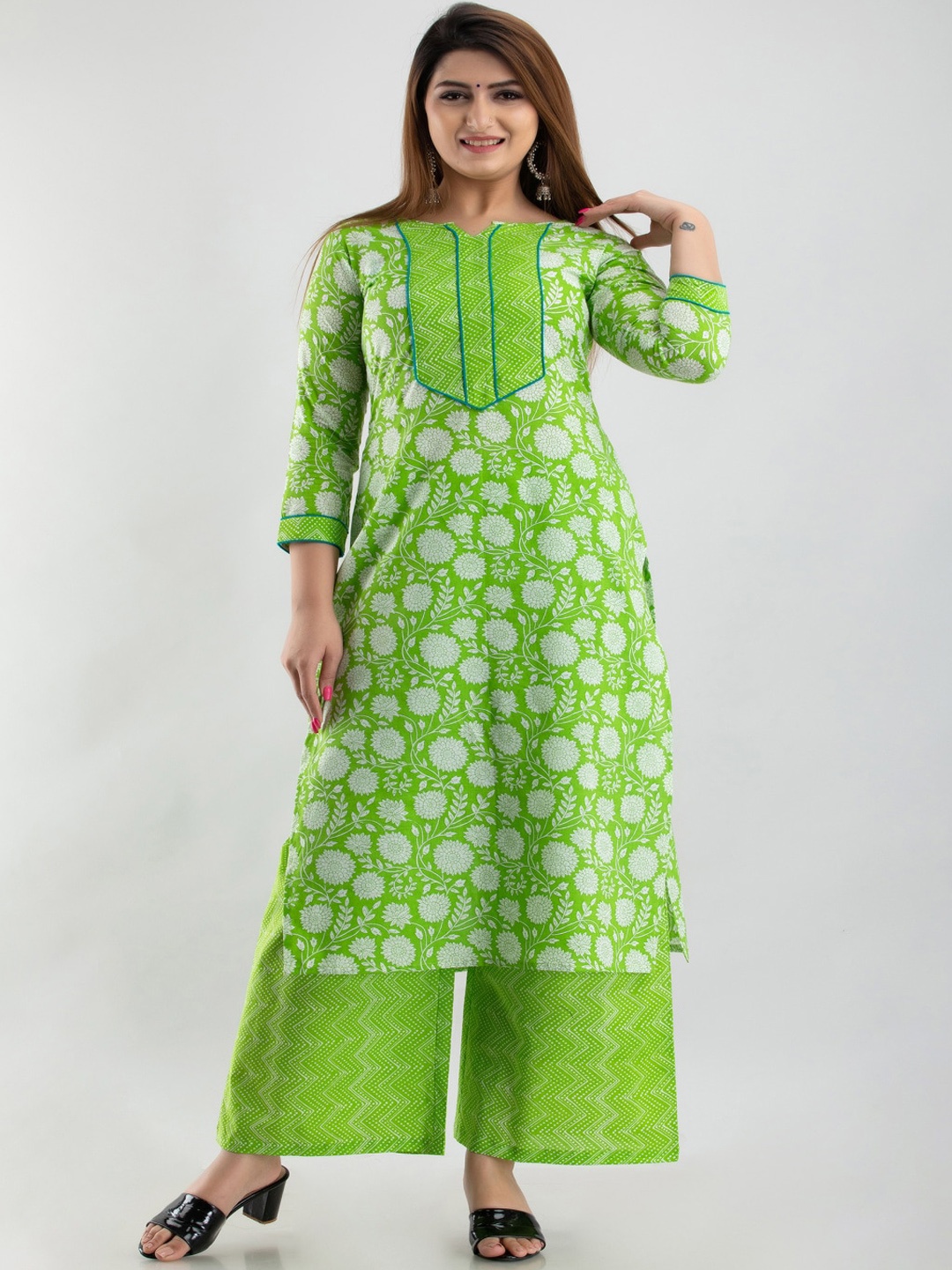 

KALINI Floral Printed Pure Cotton Kurta, Green