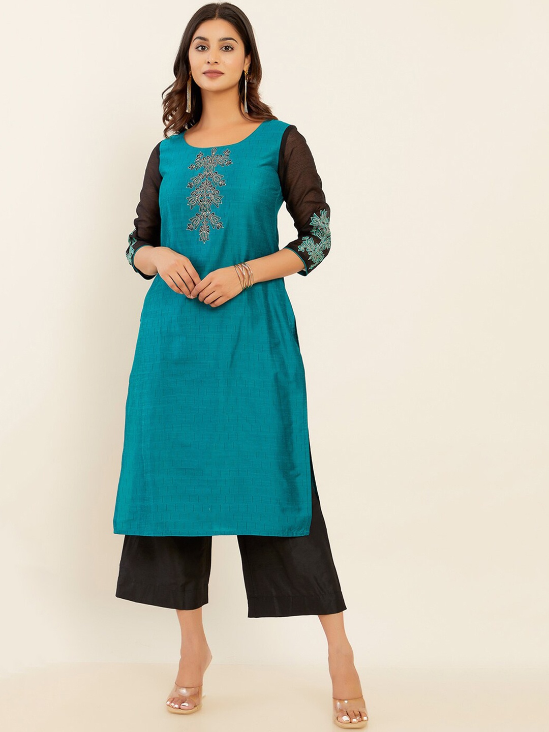 

Maybell Floral Embroidered Pure Silk Kurta with Trousers Set, Blue