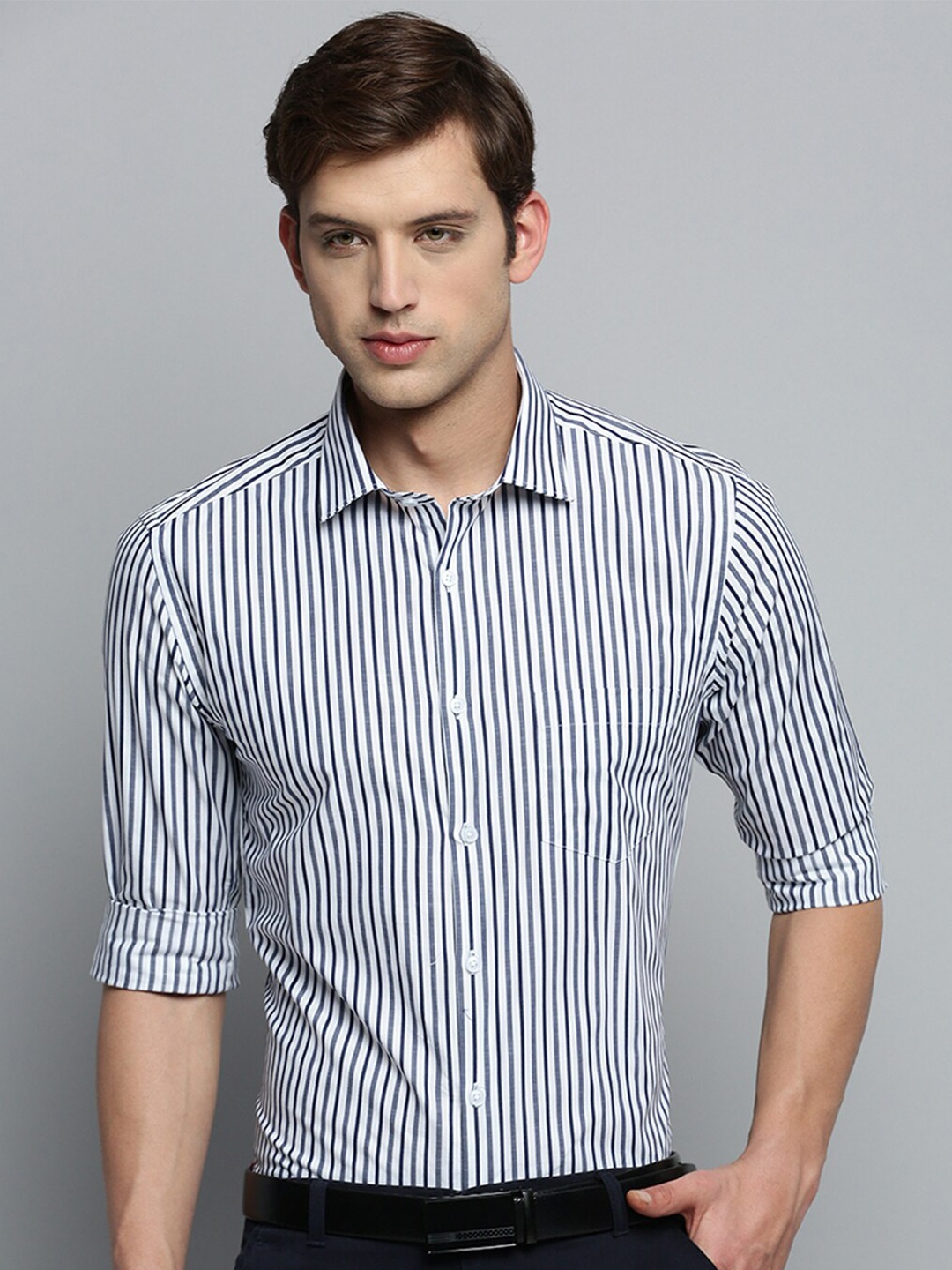 

SHOWOFF Smart Vertical Striped Cotton Formal Shirt, White