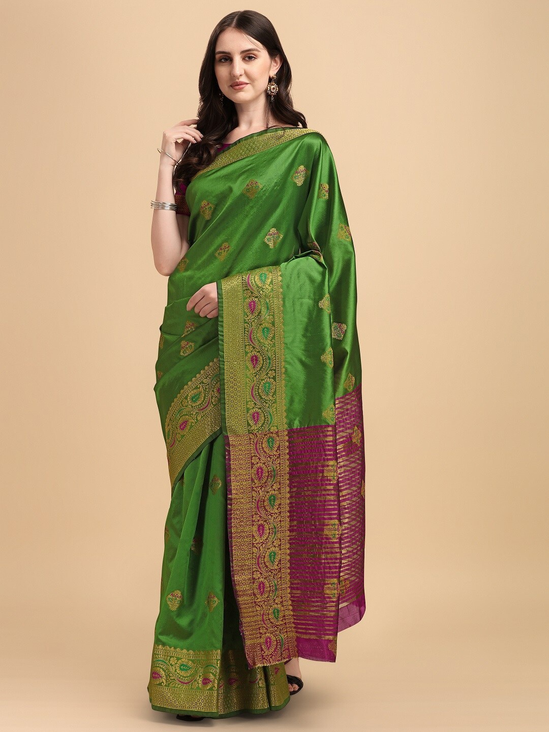 

Naishu Trendz Ethnic Motif Woven Zari Pure Silk Kanjeevaram Saree, Green