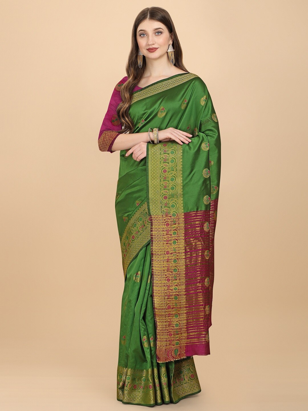 

Naishu Trendz Ethnic Motif Woven Design Zari Pure Silk Kanjeevaram Saree, Green