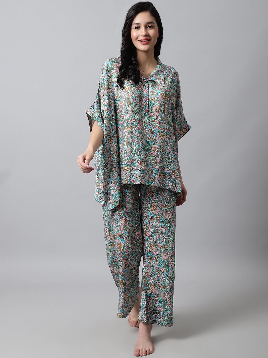 

Kanvin Ethnic Motifs Printed Night Suit, Green