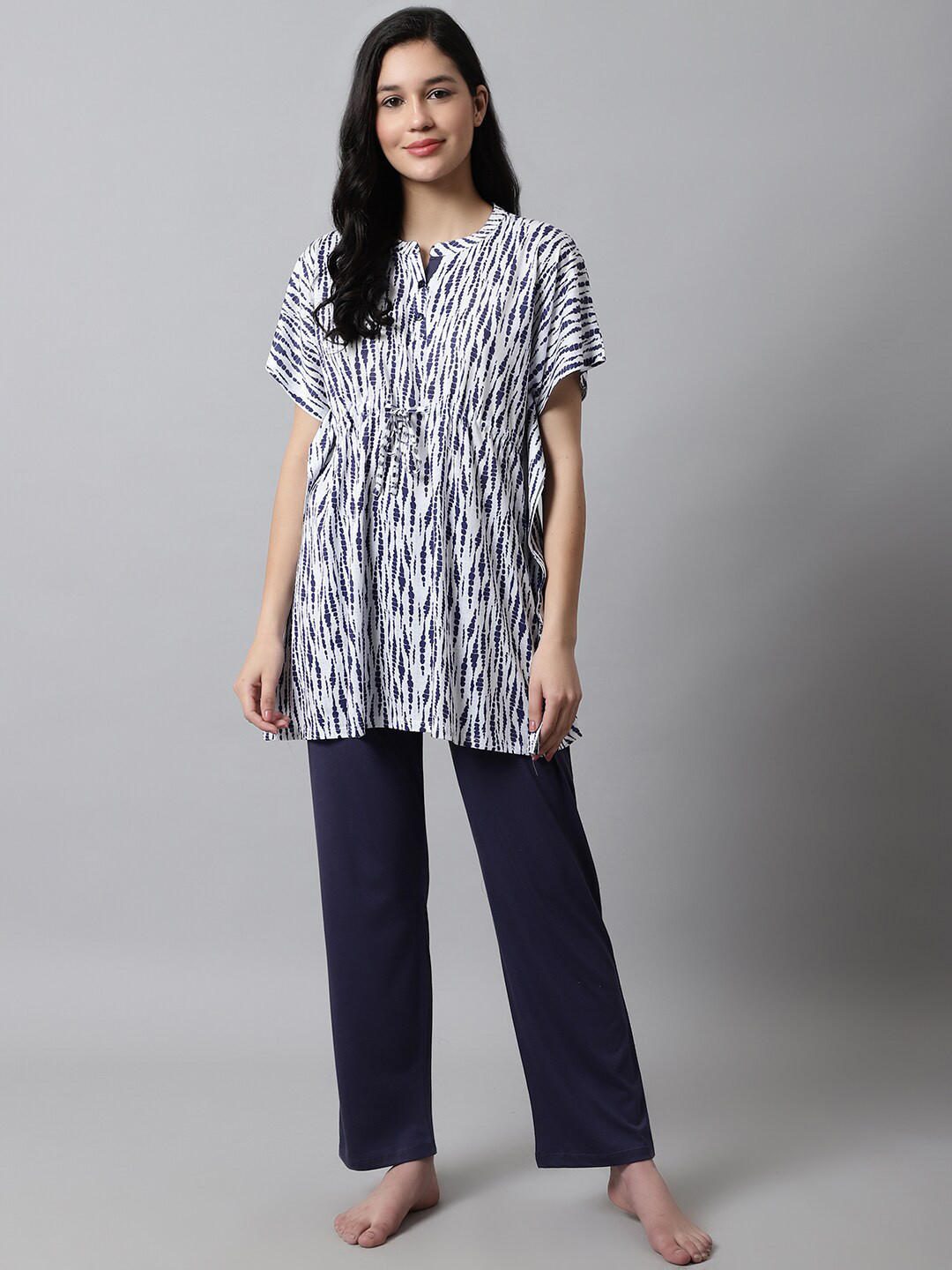 

Kanvin Tie And Dye Printed Night Suit, Navy blue