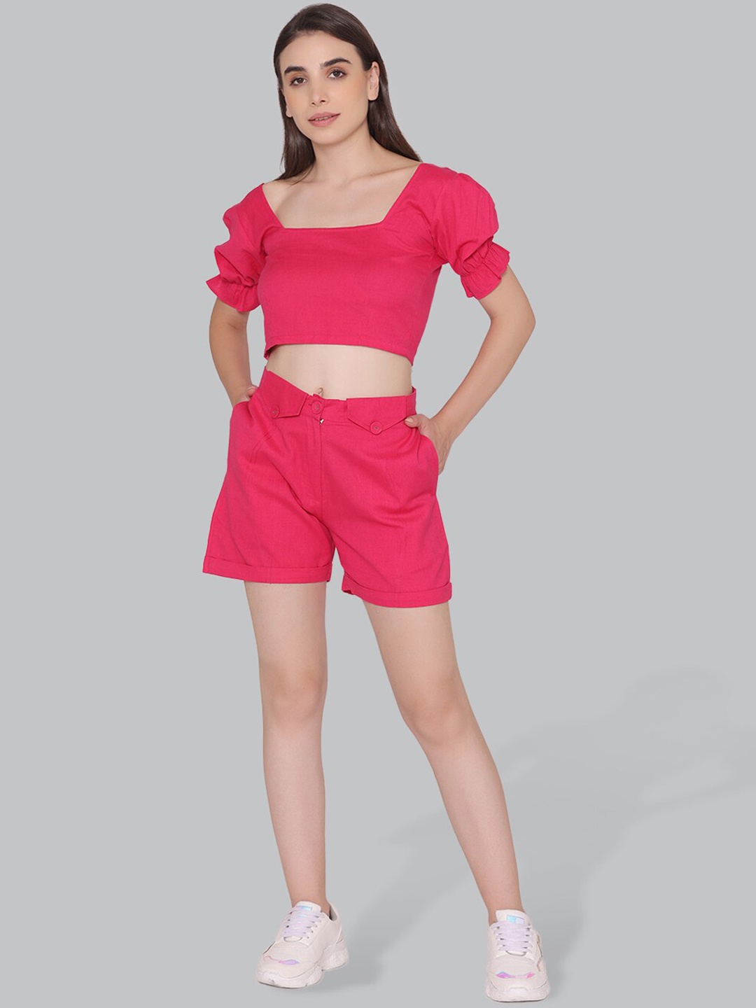 

CUFFS N LASHES Women Square Neck Puff Sleeve Crop Top With Shorts, Red