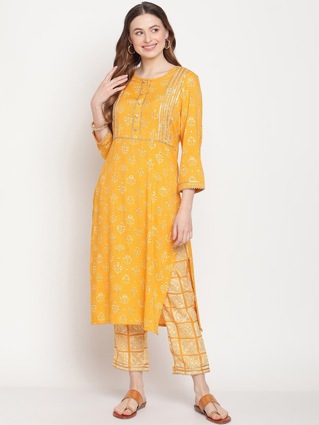 

Be Indi Women Floral Printed Straight Kurta with Trousers, Yellow