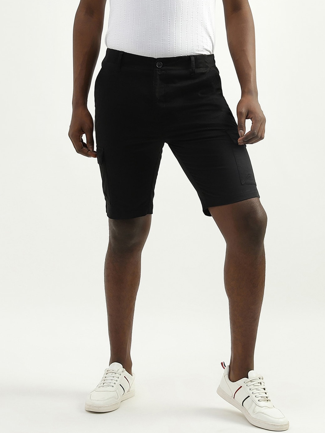 

United Colors of Benetton Men Cotton Mid-Rise Regular Shorts, Black