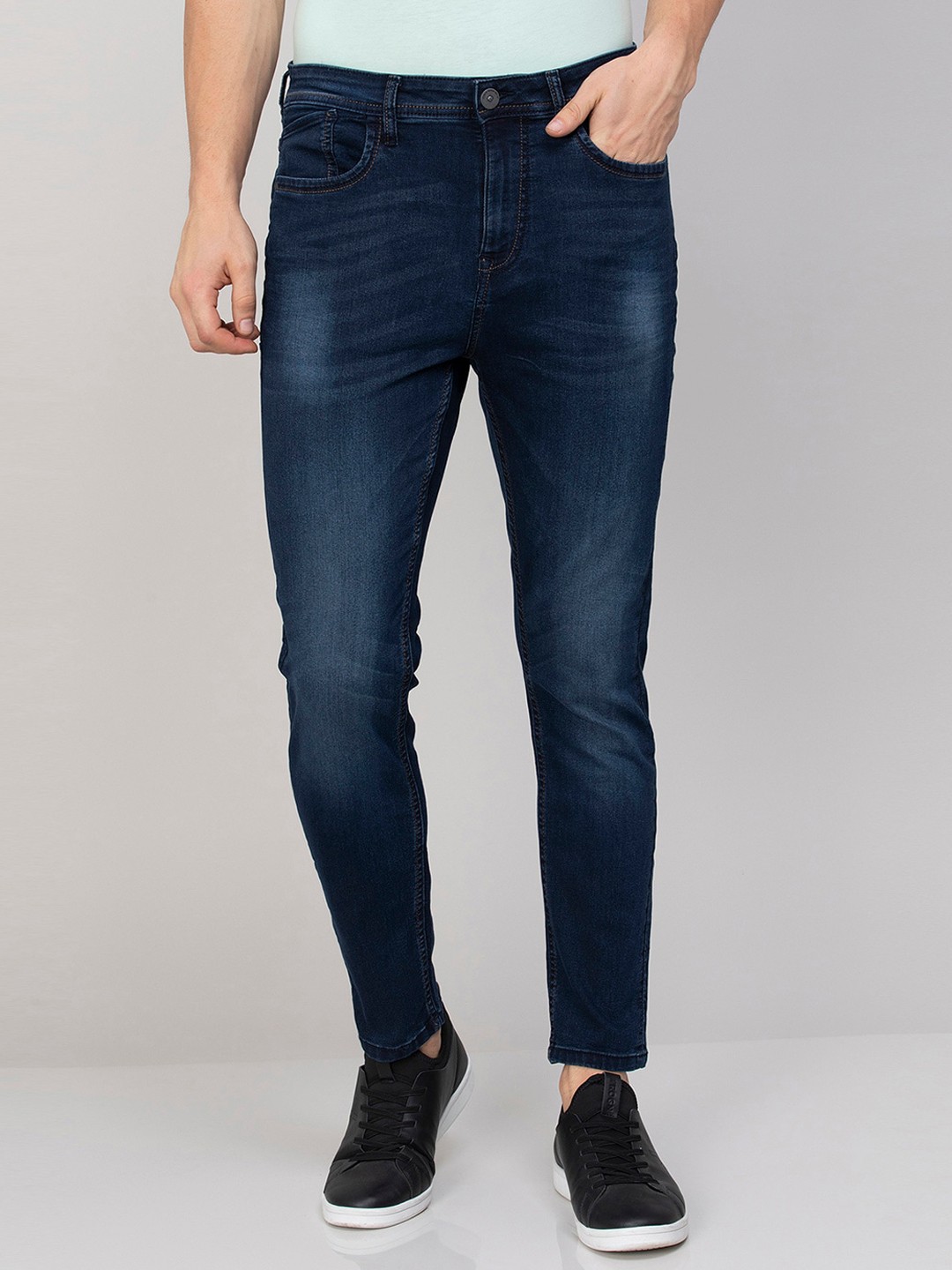 

Forca by Lifestyle Men Mid-Rise Heavy Fade Cotton Jeans, Blue