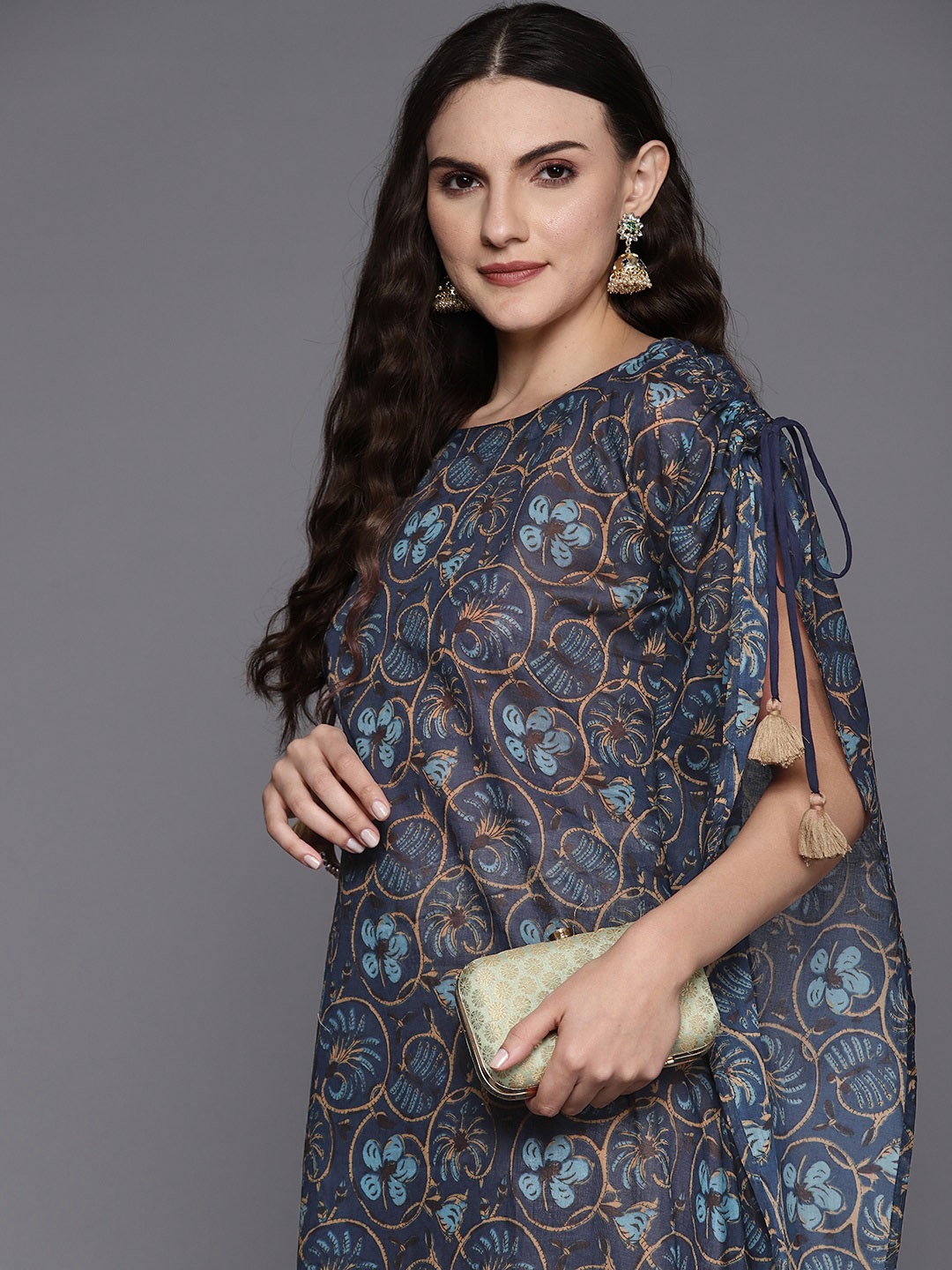 

Indo Era Women Floral Printed Extended Sleeves Kaftan Kurta, Navy blue