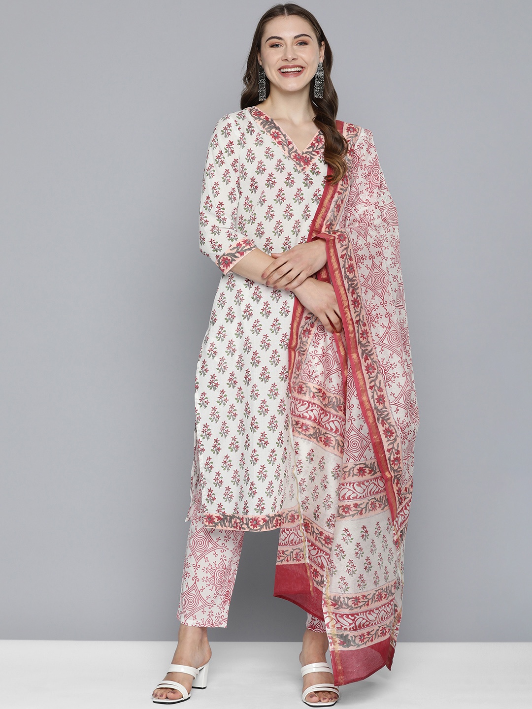 

HERE&NOW Women Floral Printed Regular Pure Cotton Kurta with Trousers & With Dupatta, White