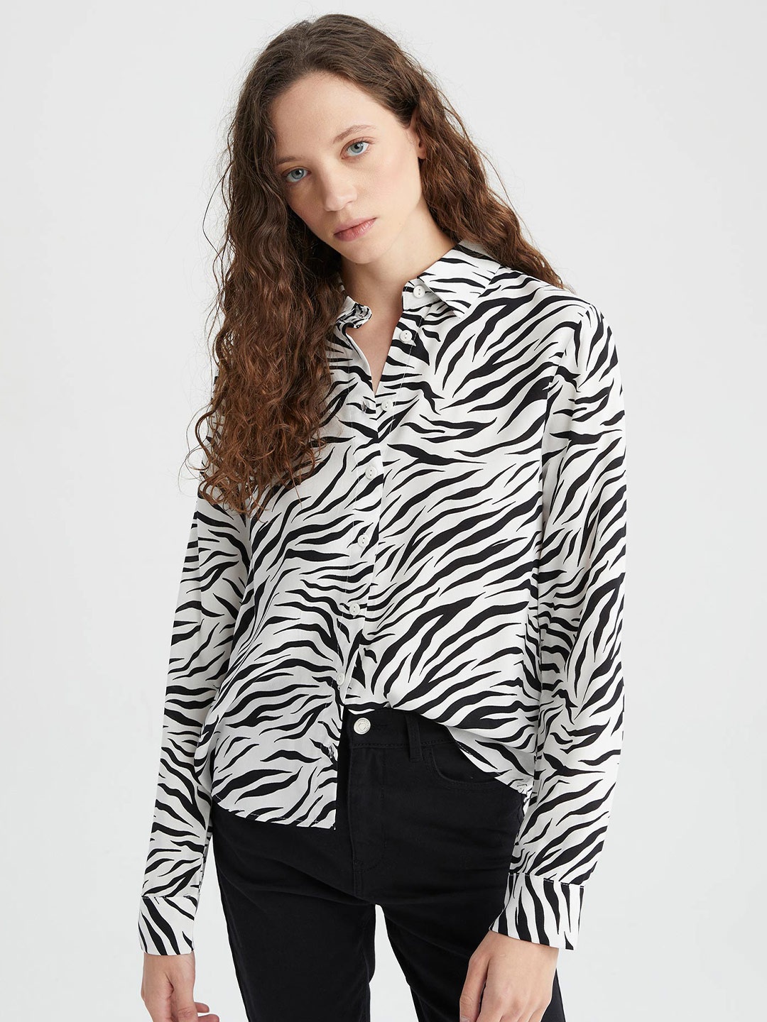 

DeFacto Animal Printed Casual Shirt, Off white