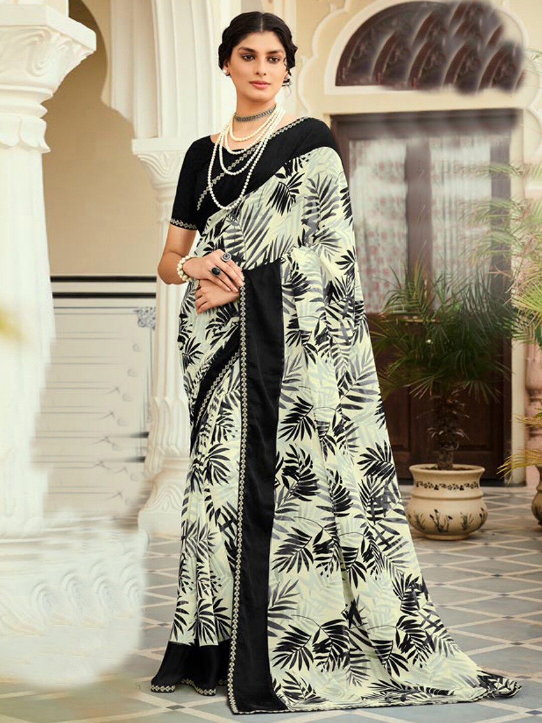 

Satrani Tropical Printed Embellished Border Saree, Cream