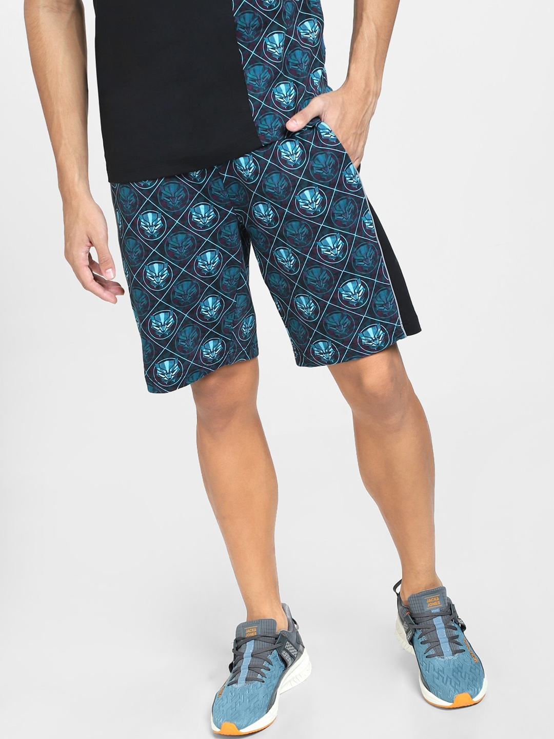 

Jack & Jones Men Conversational Printed Sports Shorts, Blue