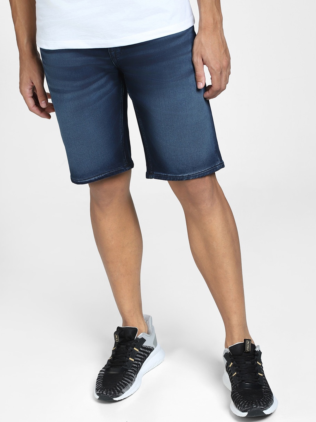 

Jack & Jones Men Mid-Rise Washed Denim Shorts, Blue