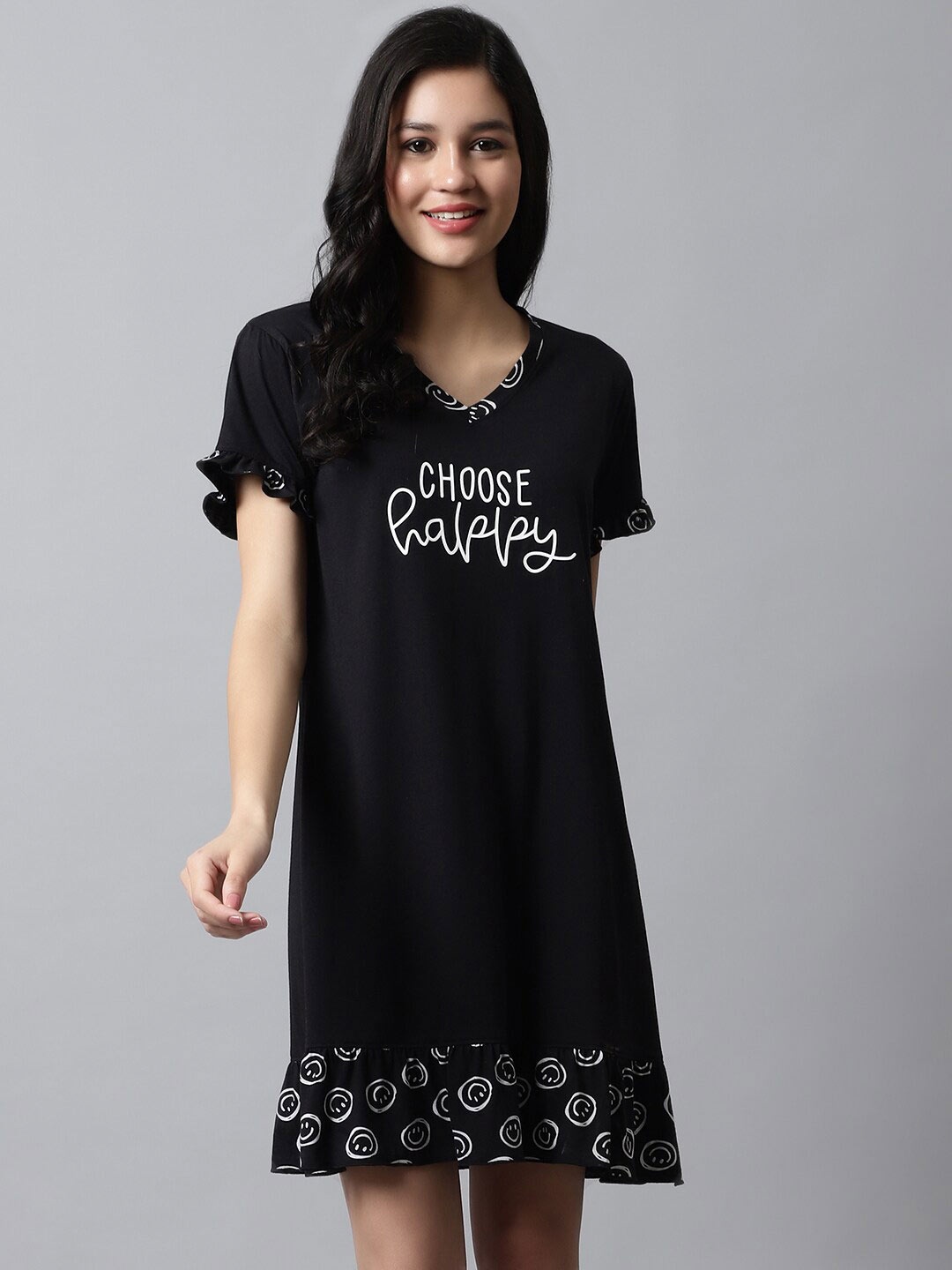 

Kanvin Typography Printed Nightdress, Black