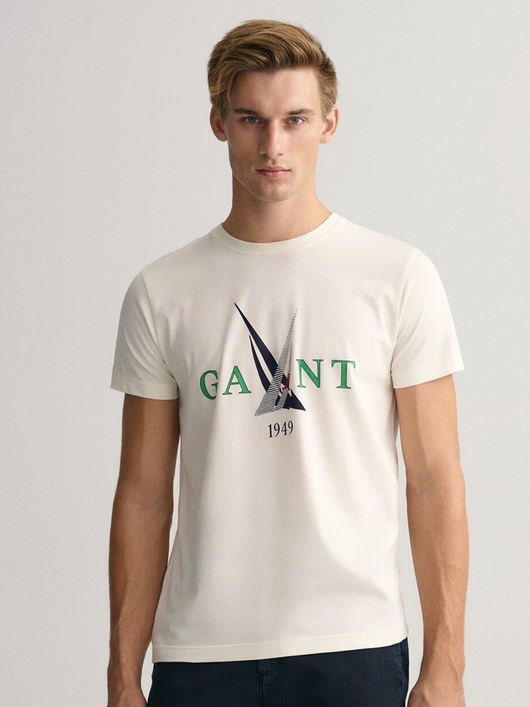 

GANT Men Typography Printed Cotton T-shirt, Cream