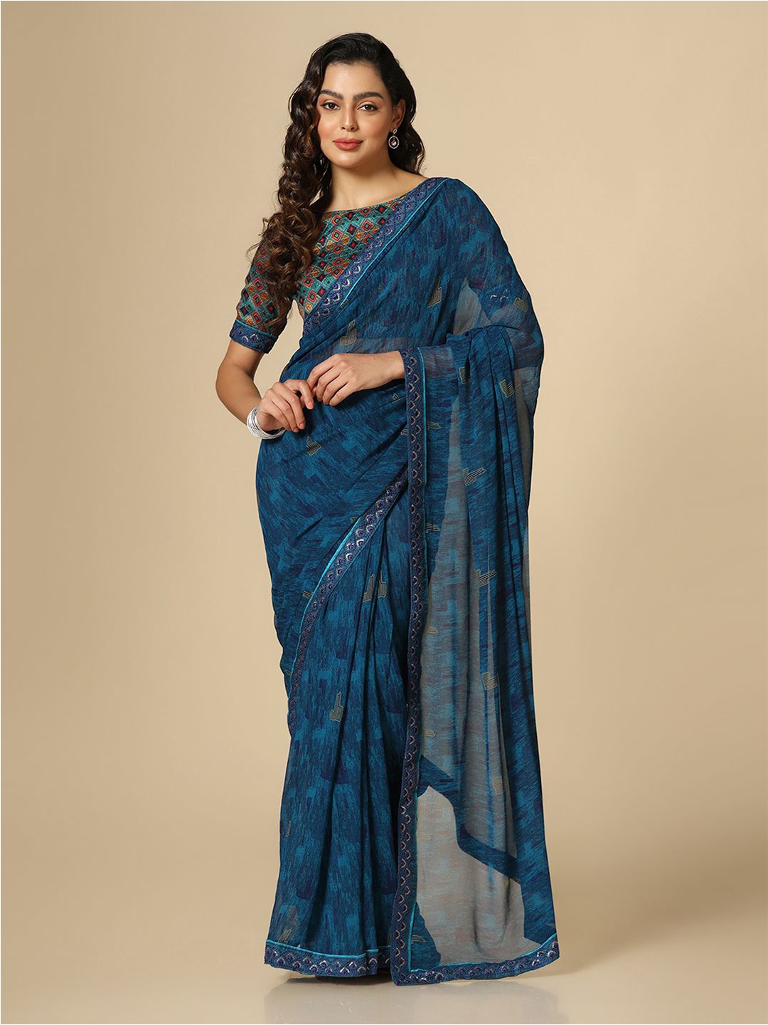 

Satrani Abstract Printed Embroidered Bordered Saree, Blue