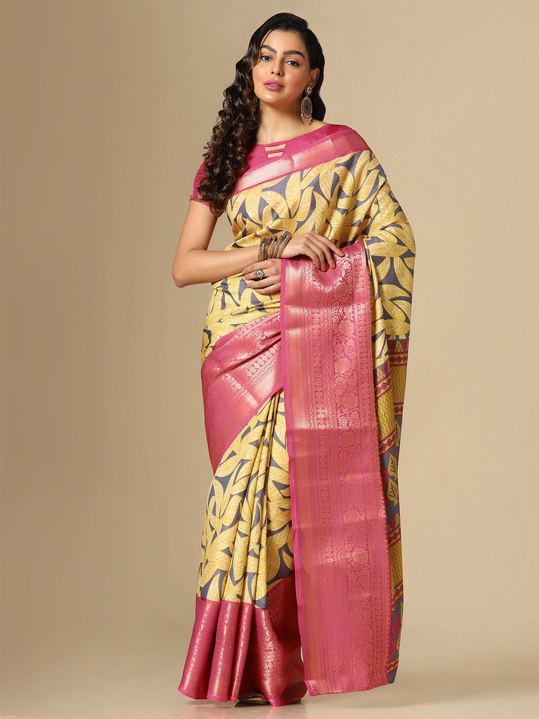

Satrani Floral Printed Zari Saree, Yellow