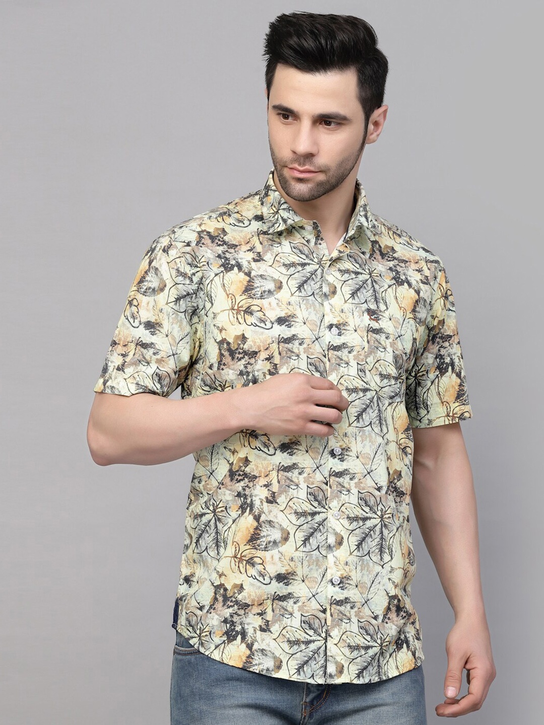 

VALBONE Short Sleeves Patch Pocket Classic Printed Casual Cotton Shirt, Beige