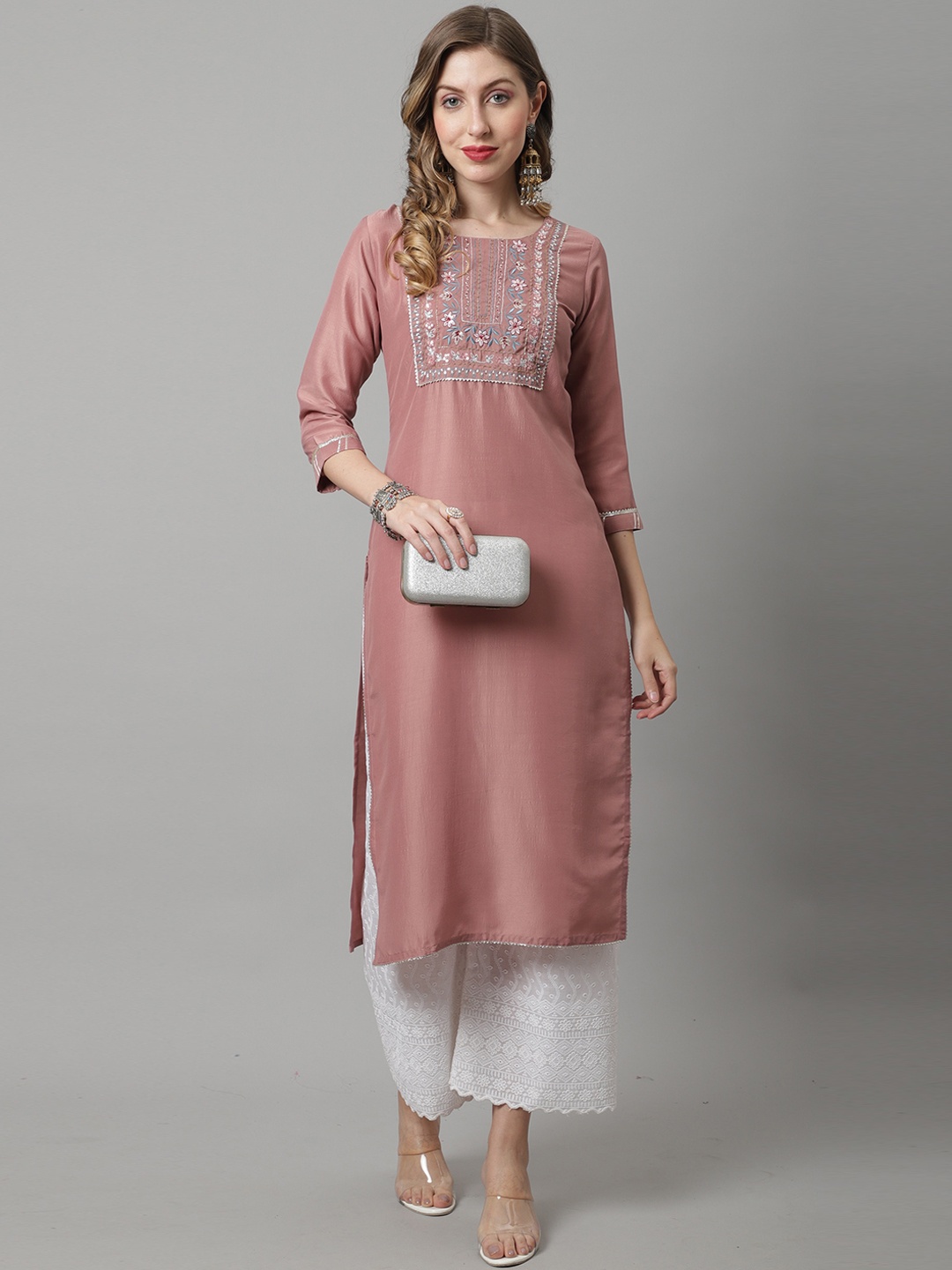 

Rajnandini Floral Embroidered Gotta Patti Kurta, Peach
