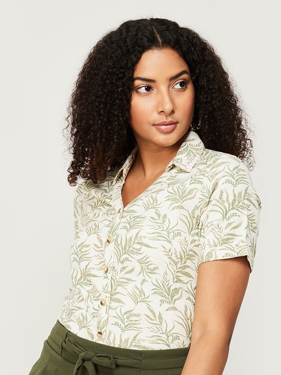 

CODE by Lifestyle Tropical Printed Shirt Style Top, Off white