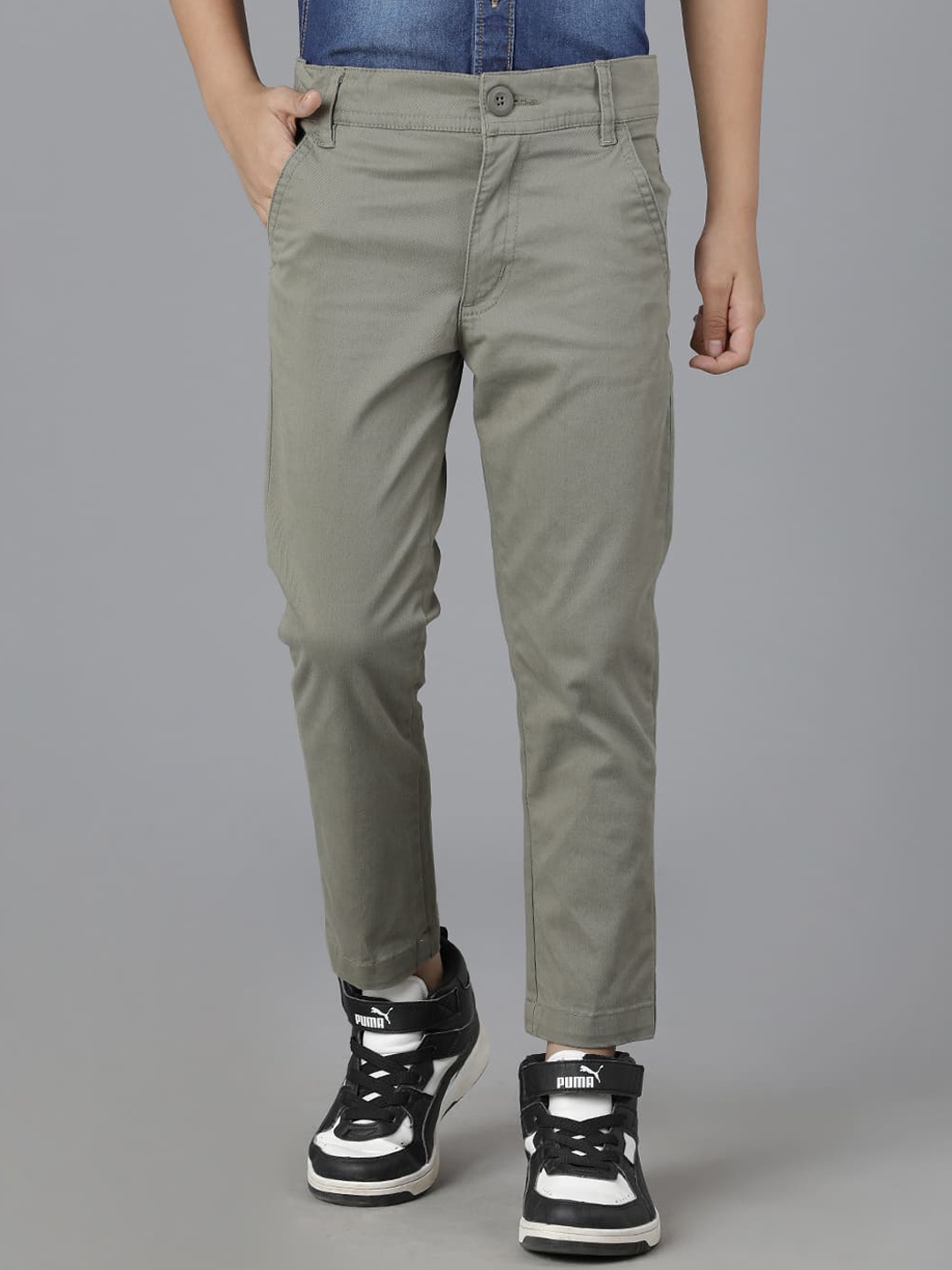 

UNDER FOURTEEN ONLY Boys Mid-Rise Cotton Chinos, Green