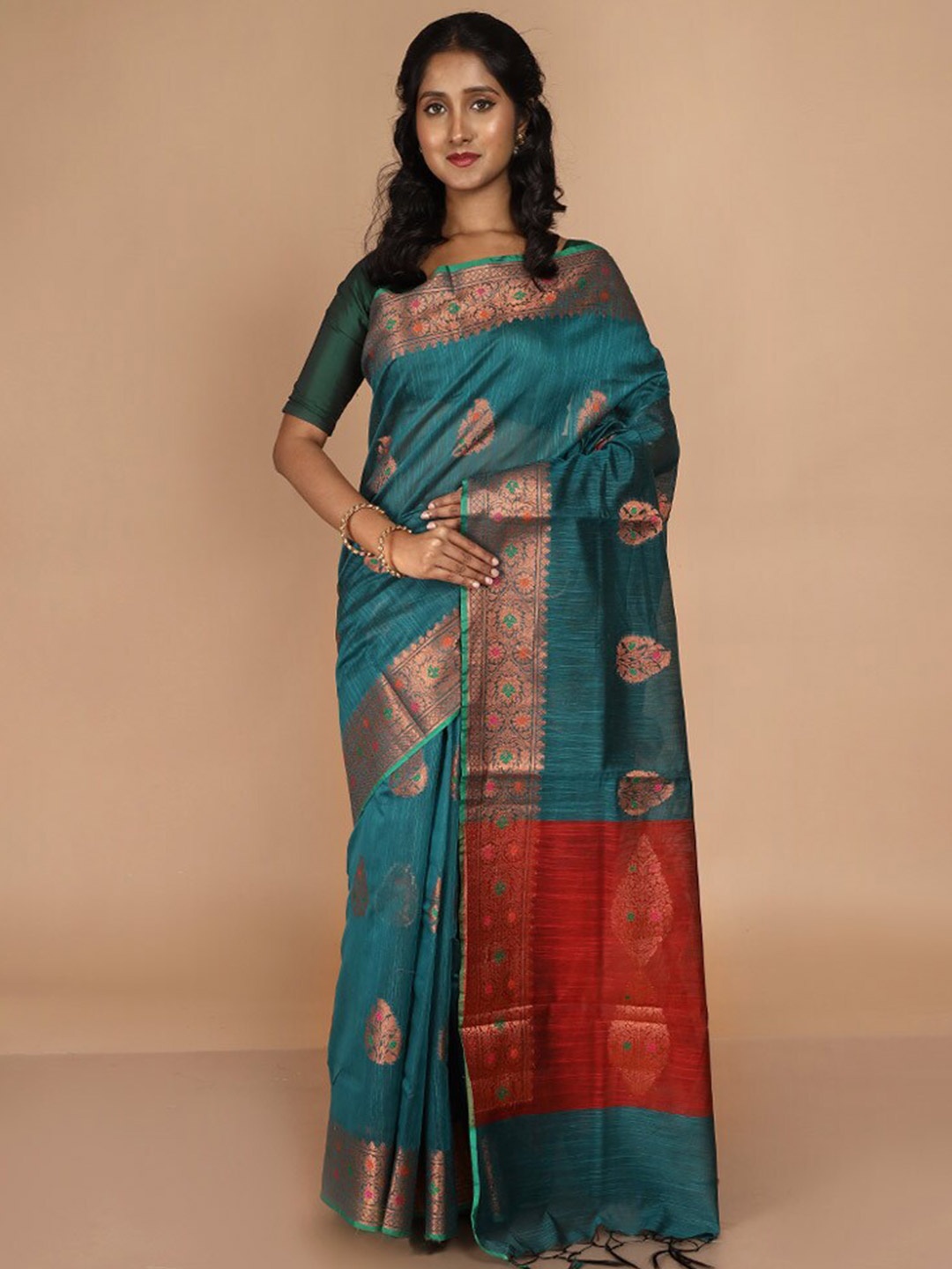 

AllSilks Floral Motif Woven Design Zari Kota Saree, Green
