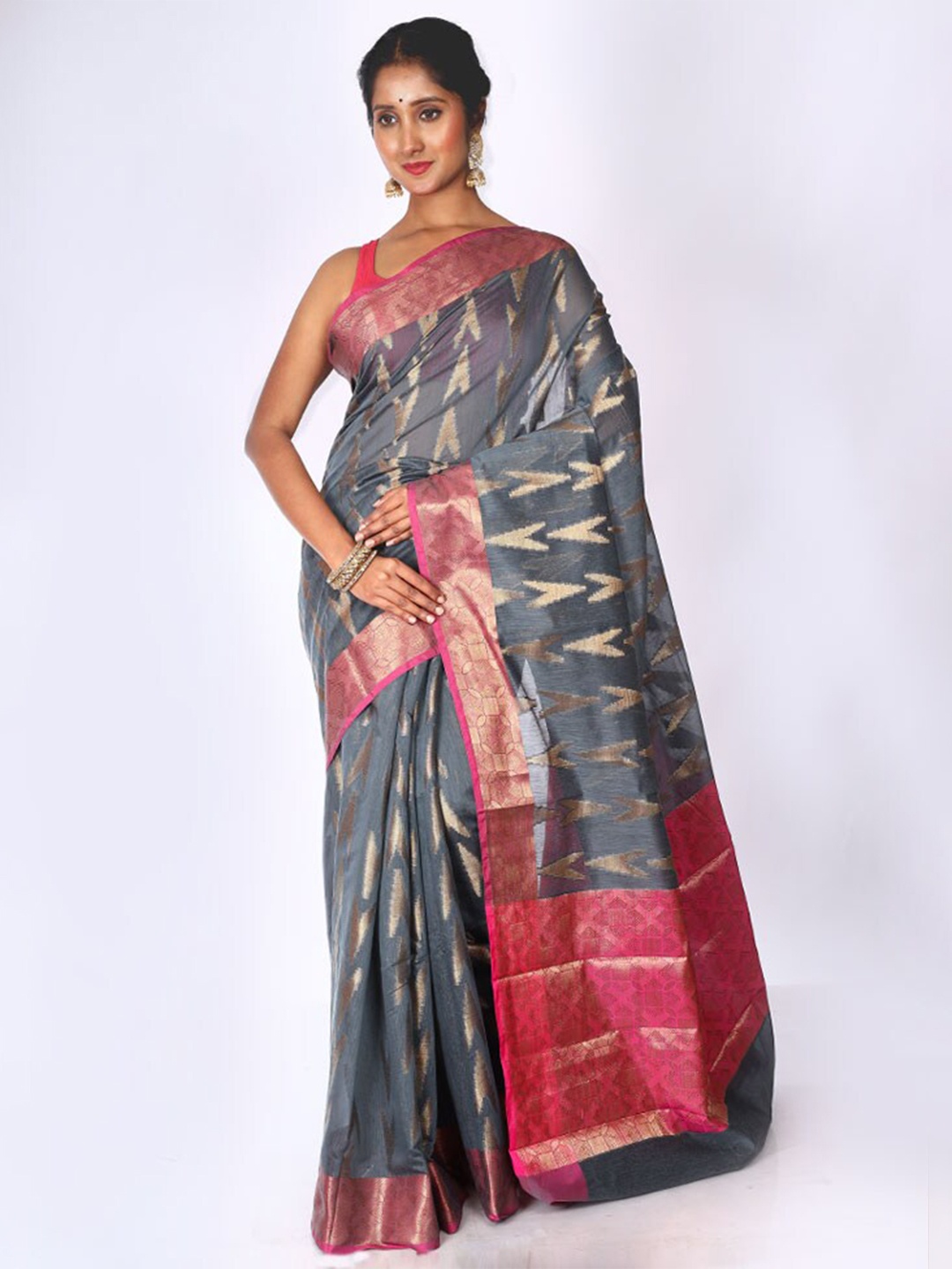 

AllSilks Geometric Woven Design Zari Saree, Grey