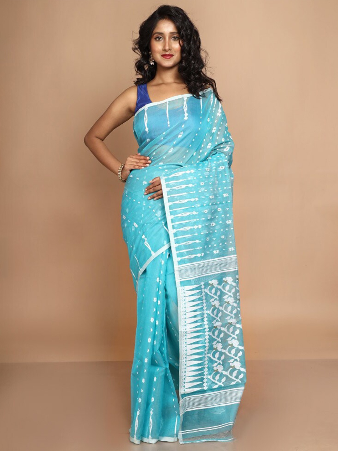 

AllSilks Floral Woven Design Taant Jamdani Saree, Blue