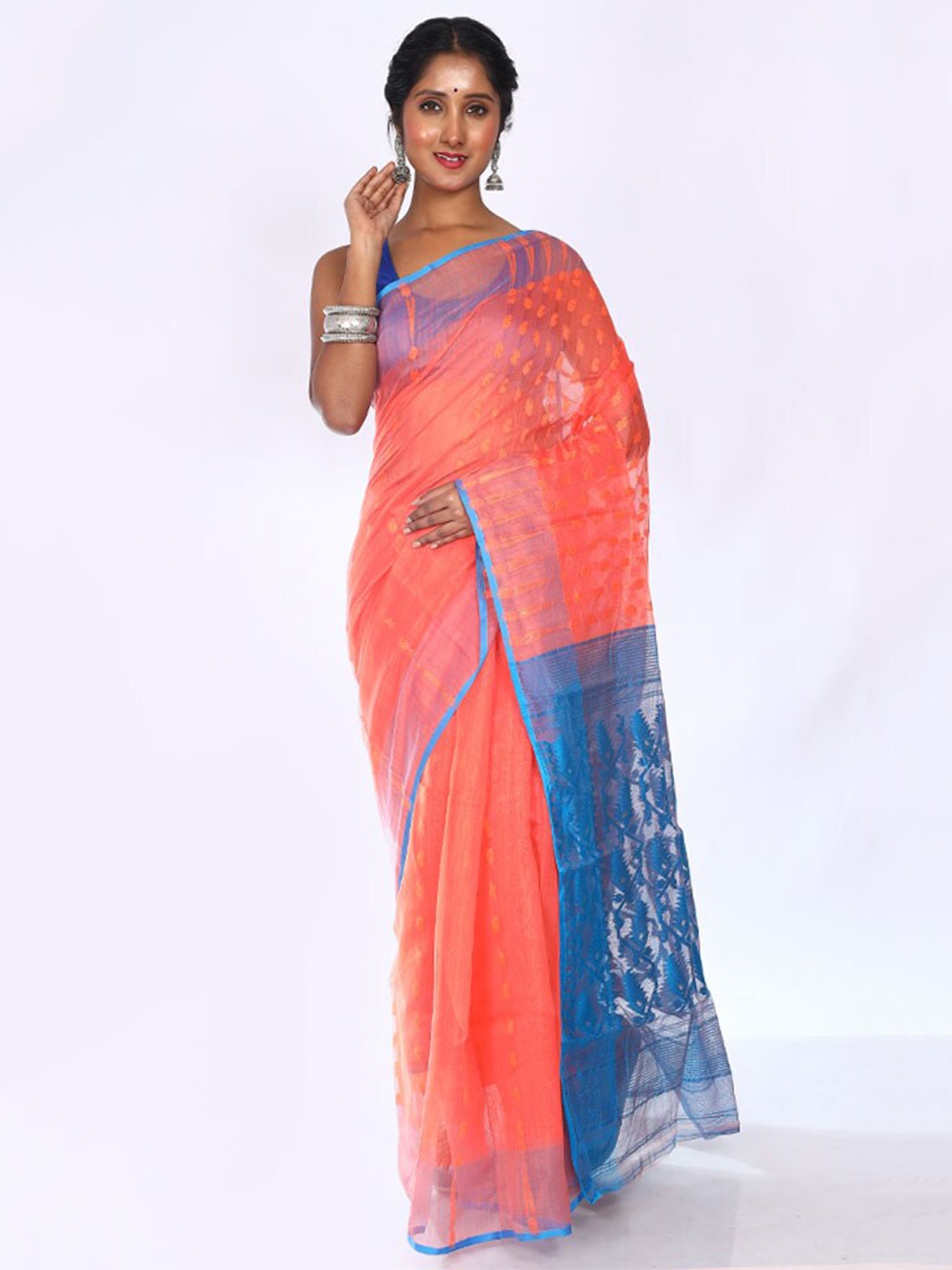 

AllSilks Paisley Woven Design Taant Saree, Peach