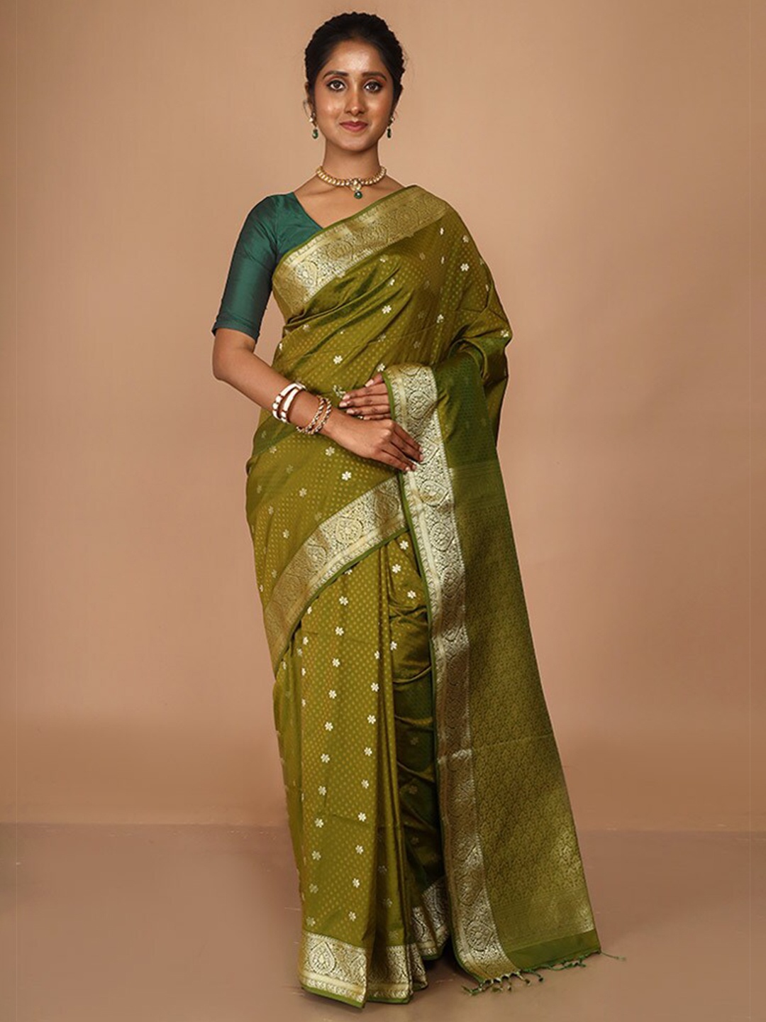

AllSilks Floral Woven Design Zari Silk Blend Kanjeevaram Saree, Green