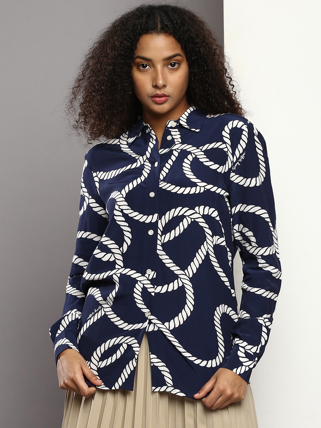 

Tommy Hilfiger Abstract Printed Casual Shirt, Navy blue
