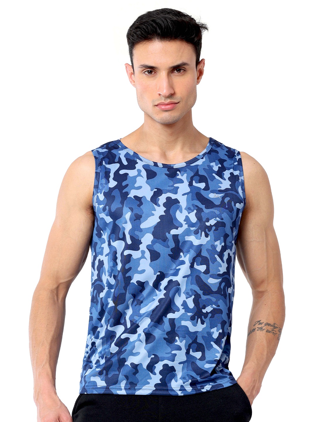 

Masculino Latino Sleeveless Camouflage Printed T-shirt, Blue