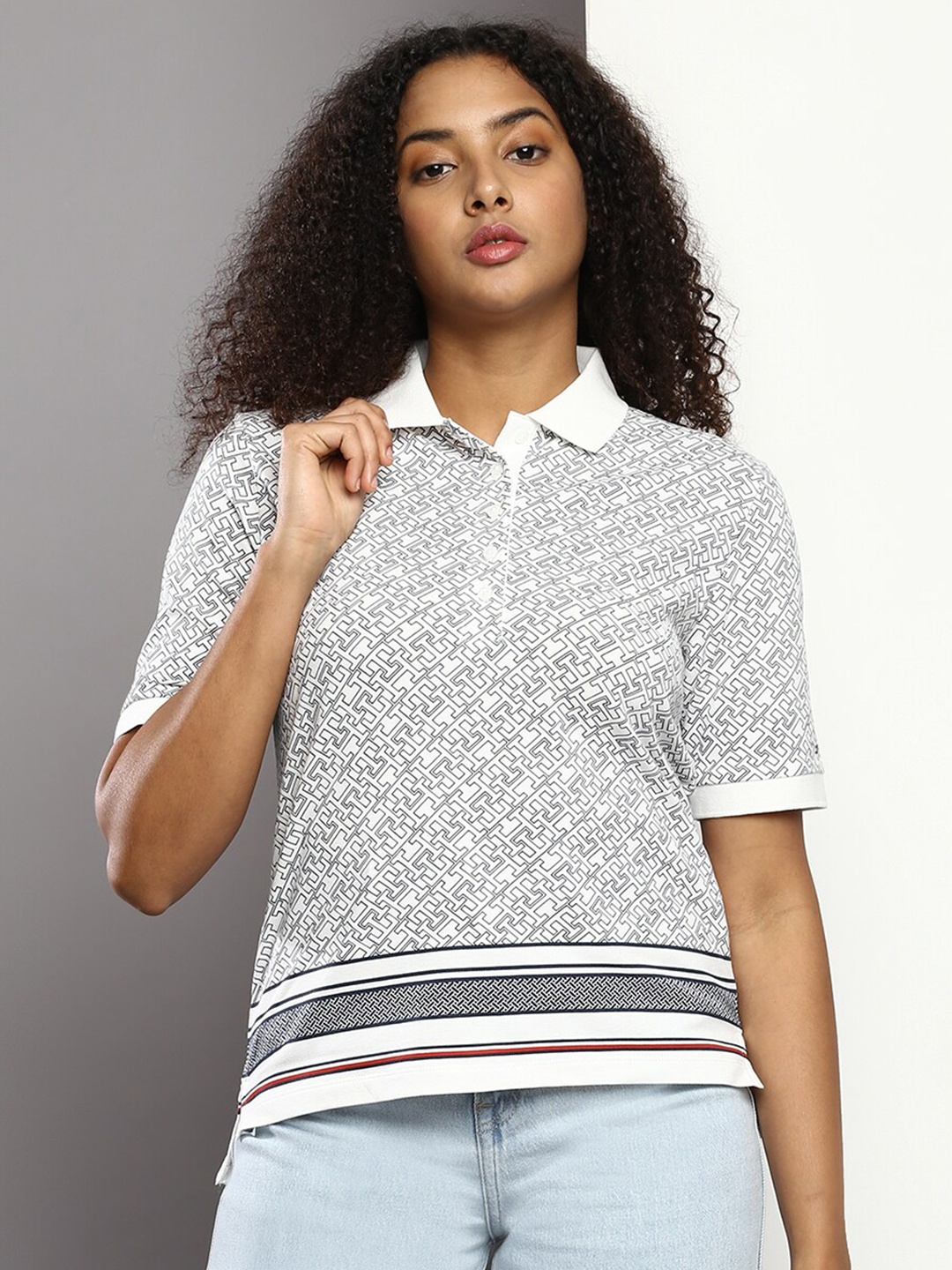 

Tommy Hilfiger Geometric Printed Polo Collar T-shirt, White