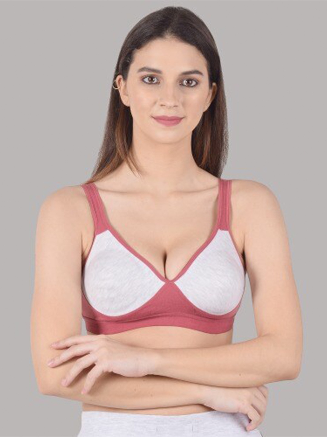 

Apraa & Parma Colourblocked Lightly Padded Non-Wired Workout Bra, Maroon