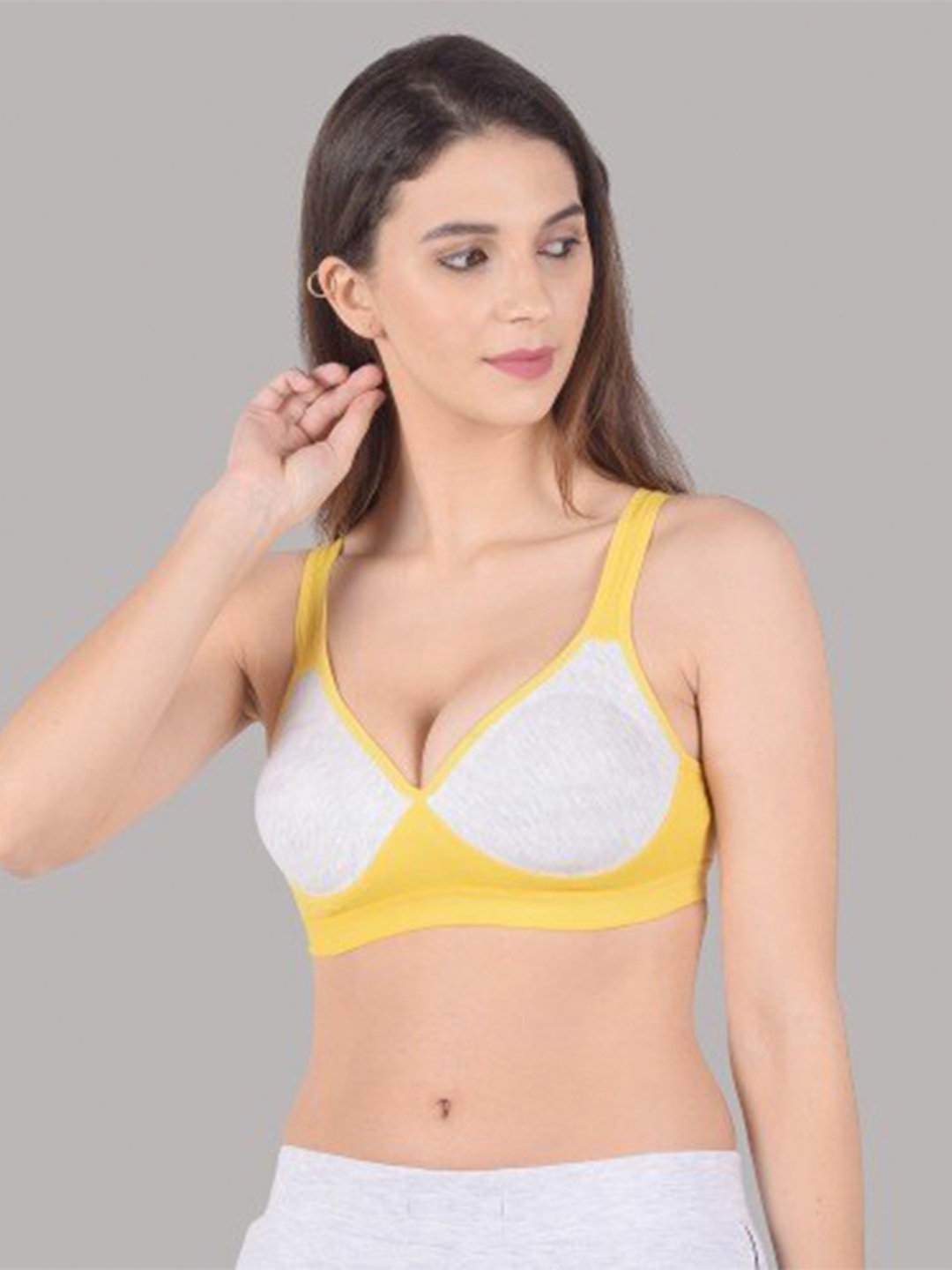 

Apraa & Parma Pack of 2 Colourblocked Lightly Padded Non-Wired Workout Bra, Yellow
