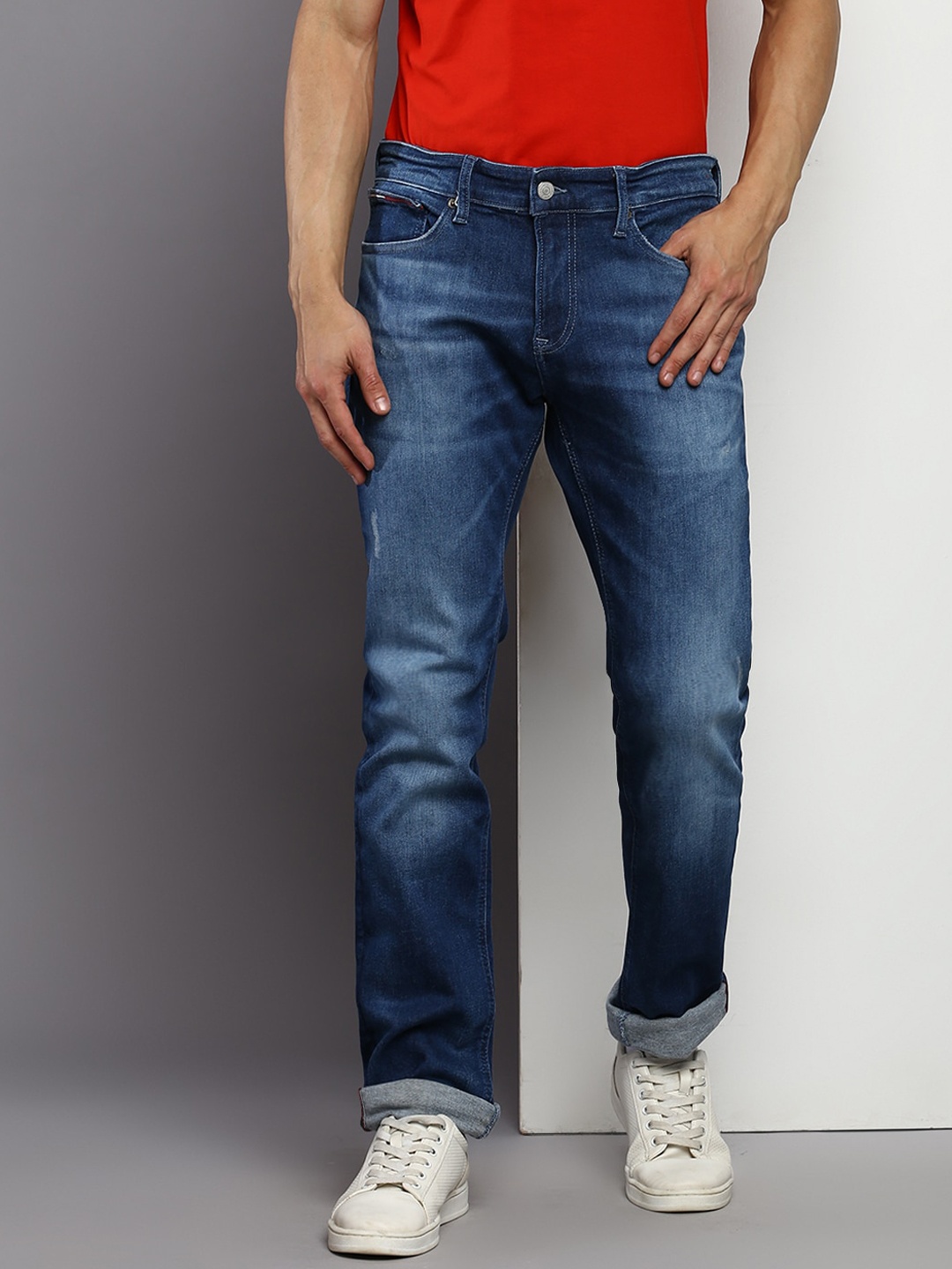 

Tommy Hilfiger Men Blue Slim Fit Light Fade Jeans