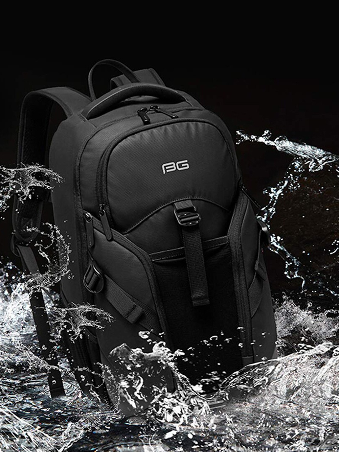 

THE CLOWNFISH Unisex Backpack with USB Charging Port, Black