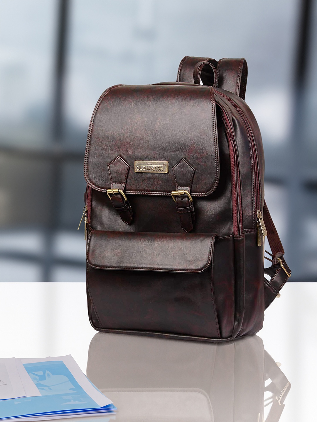 

THE CLOWNFISH Hayden Adjustable Medium Comfortable Backpack, Brown