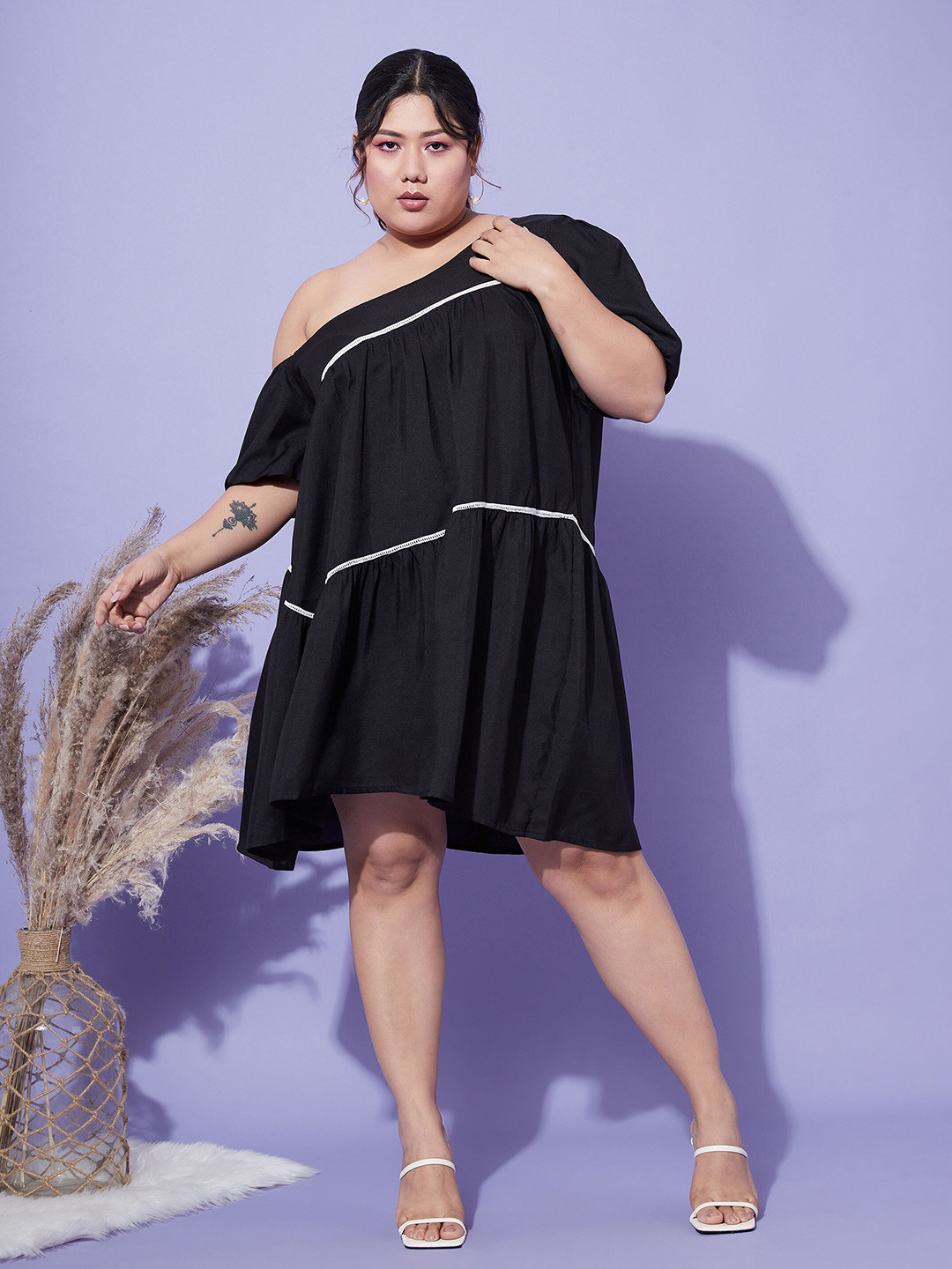 

SASSAFRAS Curve One Shoulder Loose Fit A-Line Dress, Black