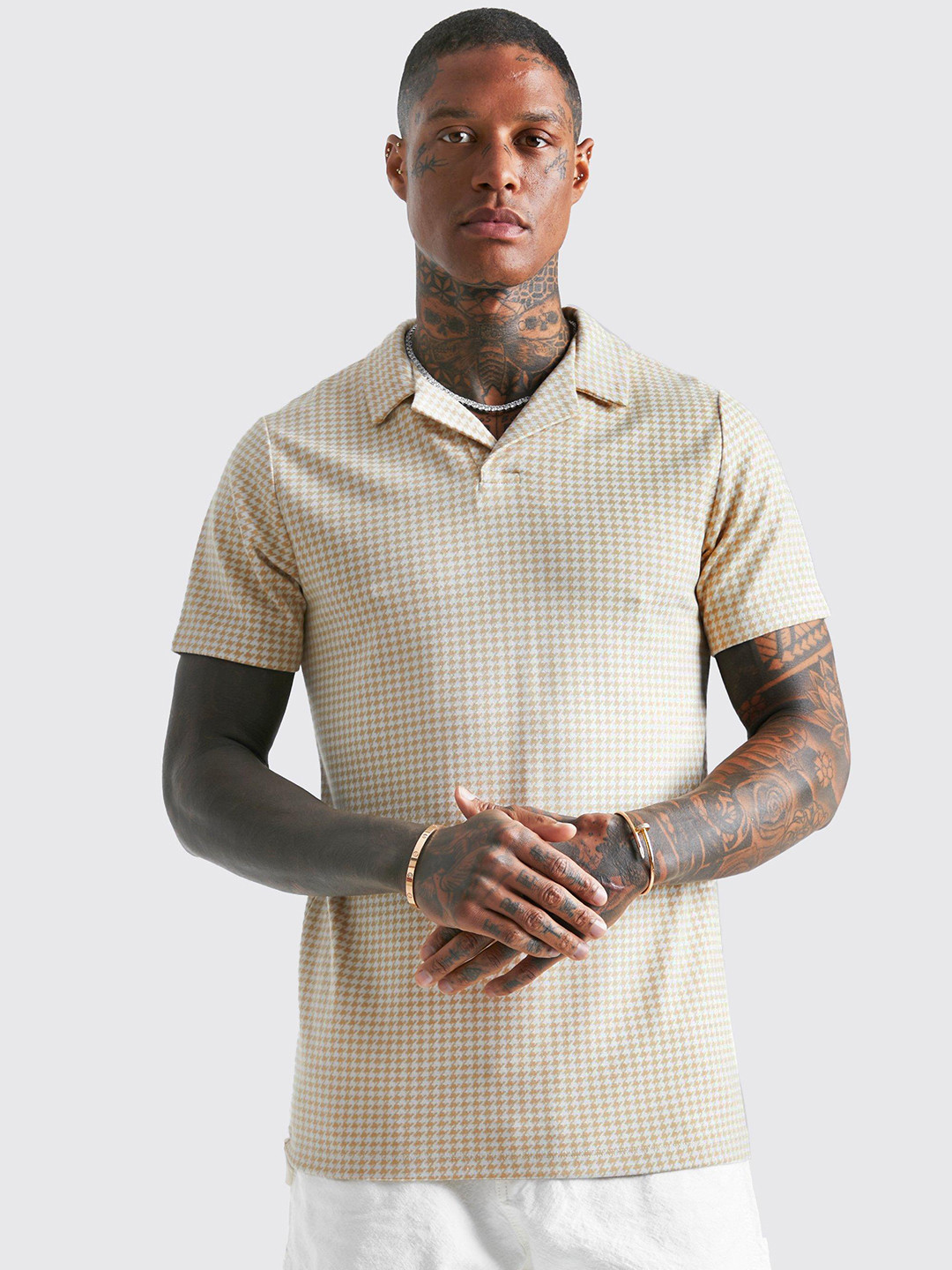 

boohooMAN Houndstooth Printed Jacquard Weave Polo Collar T-shirt, White