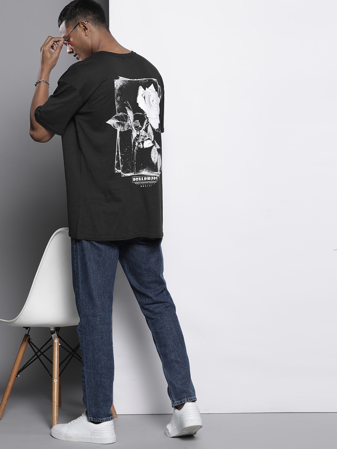 

boohooMAN Floral Back Print T-shirt, Navy blue