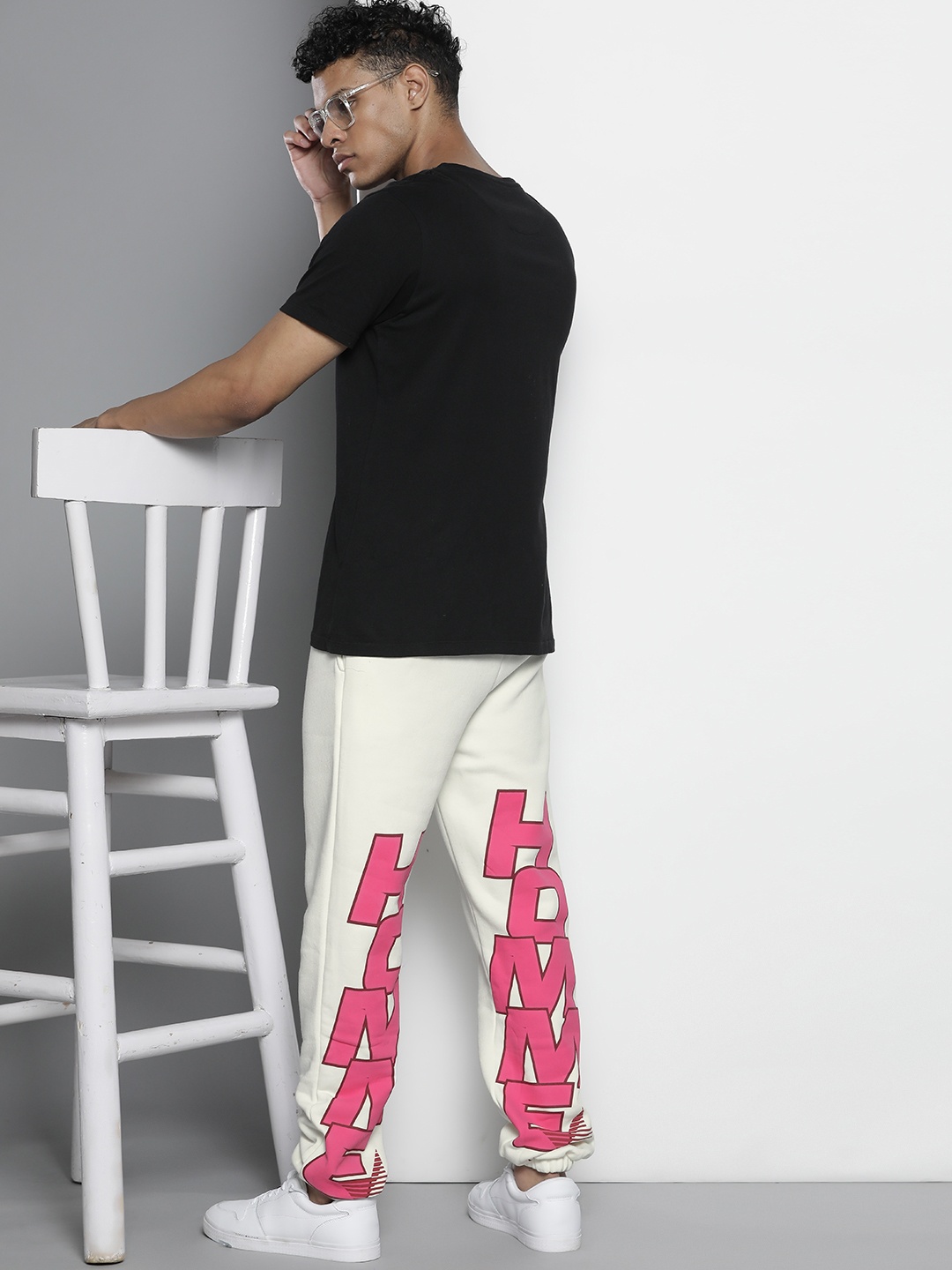 

boohooMAN Regular Fit Printed Joggers, Off white